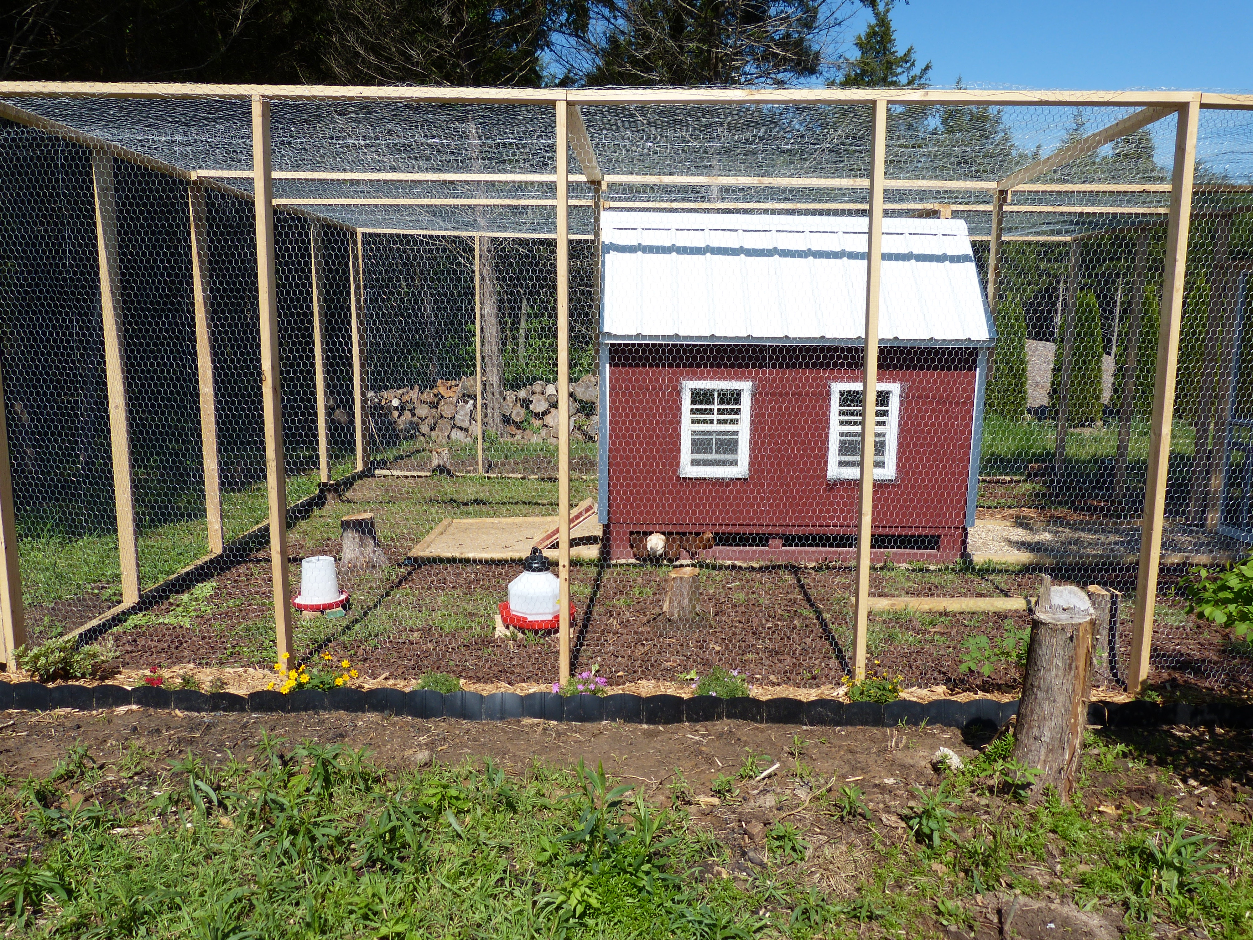 A side view of the coop.