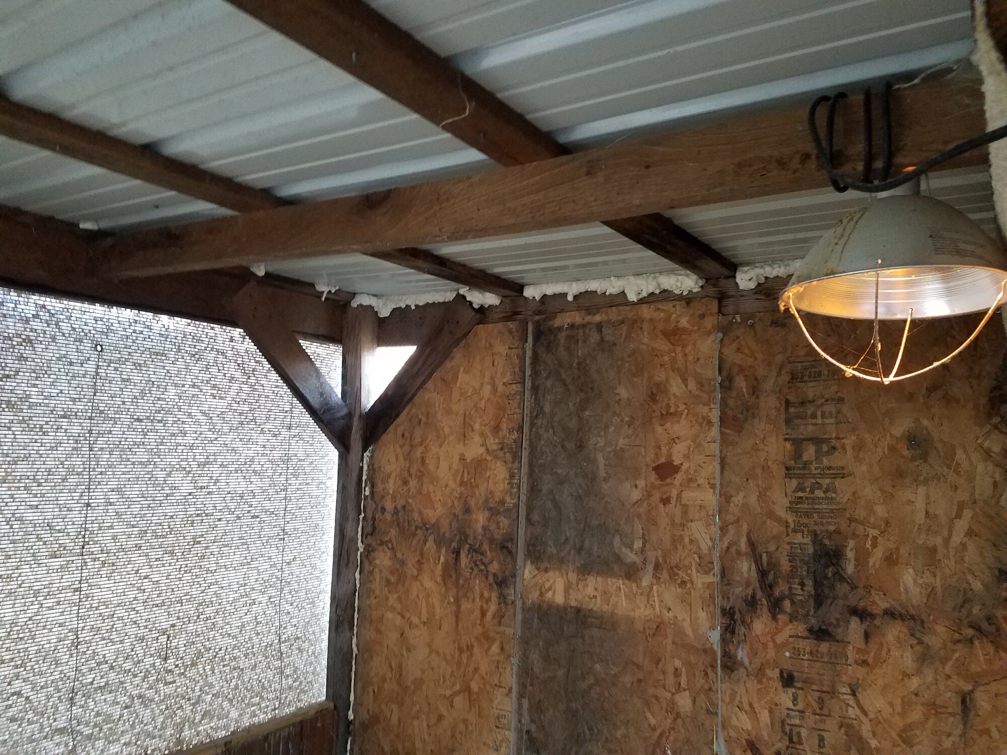 After: Openings between the roof-panels and the wooden structure