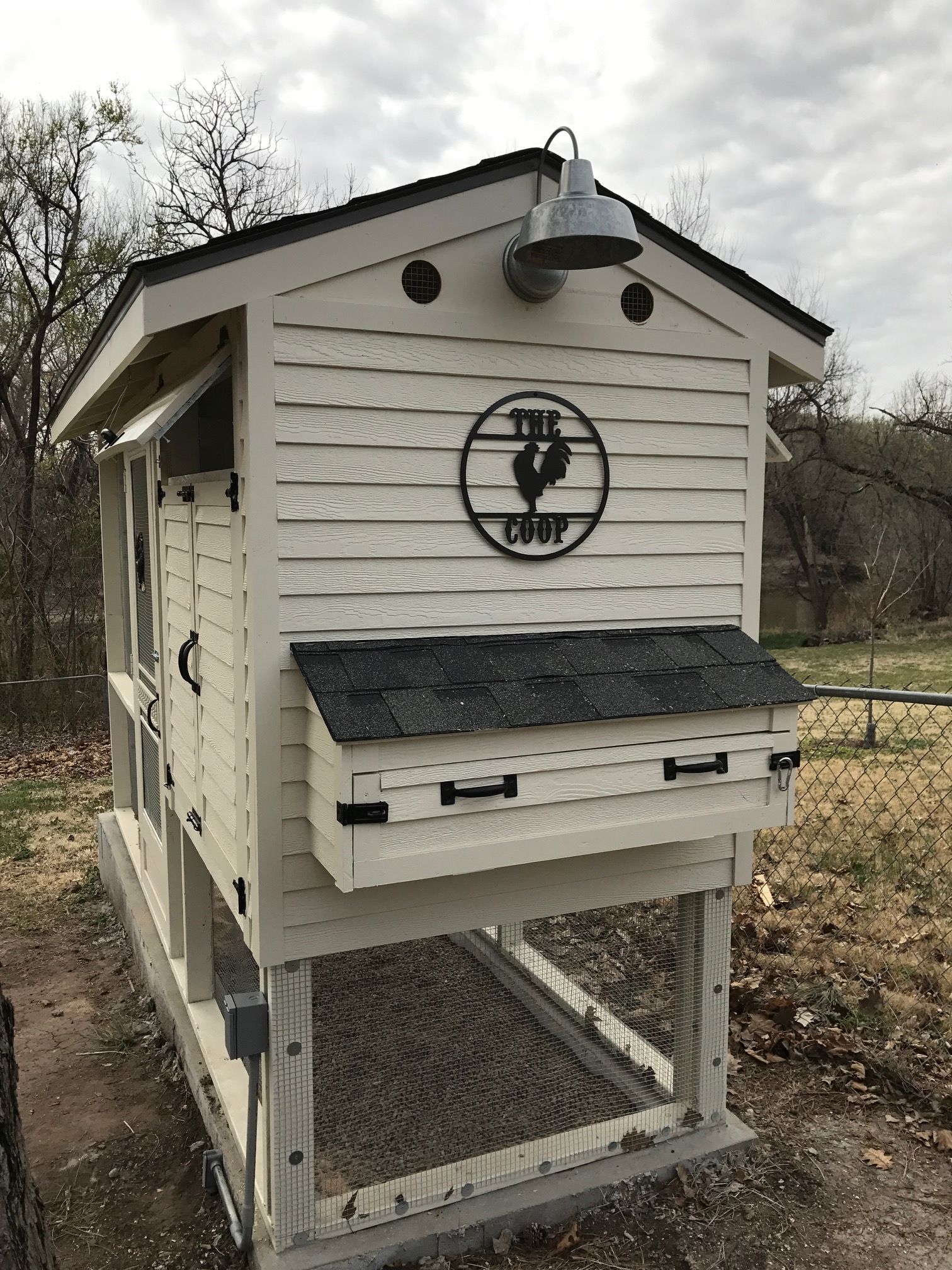All finished.  Now to get the chickens.
