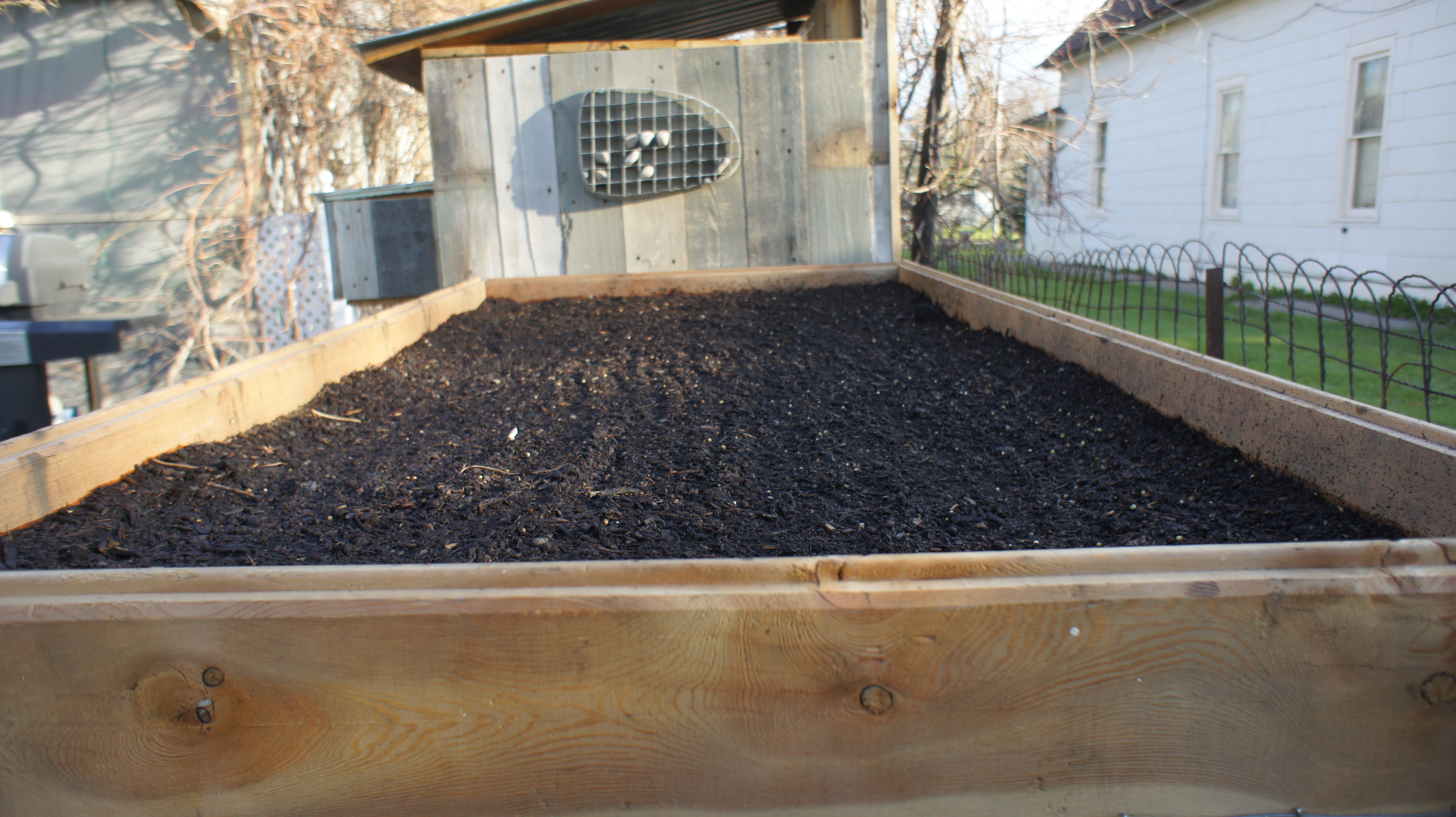 An elevated garden for a roof of the run.