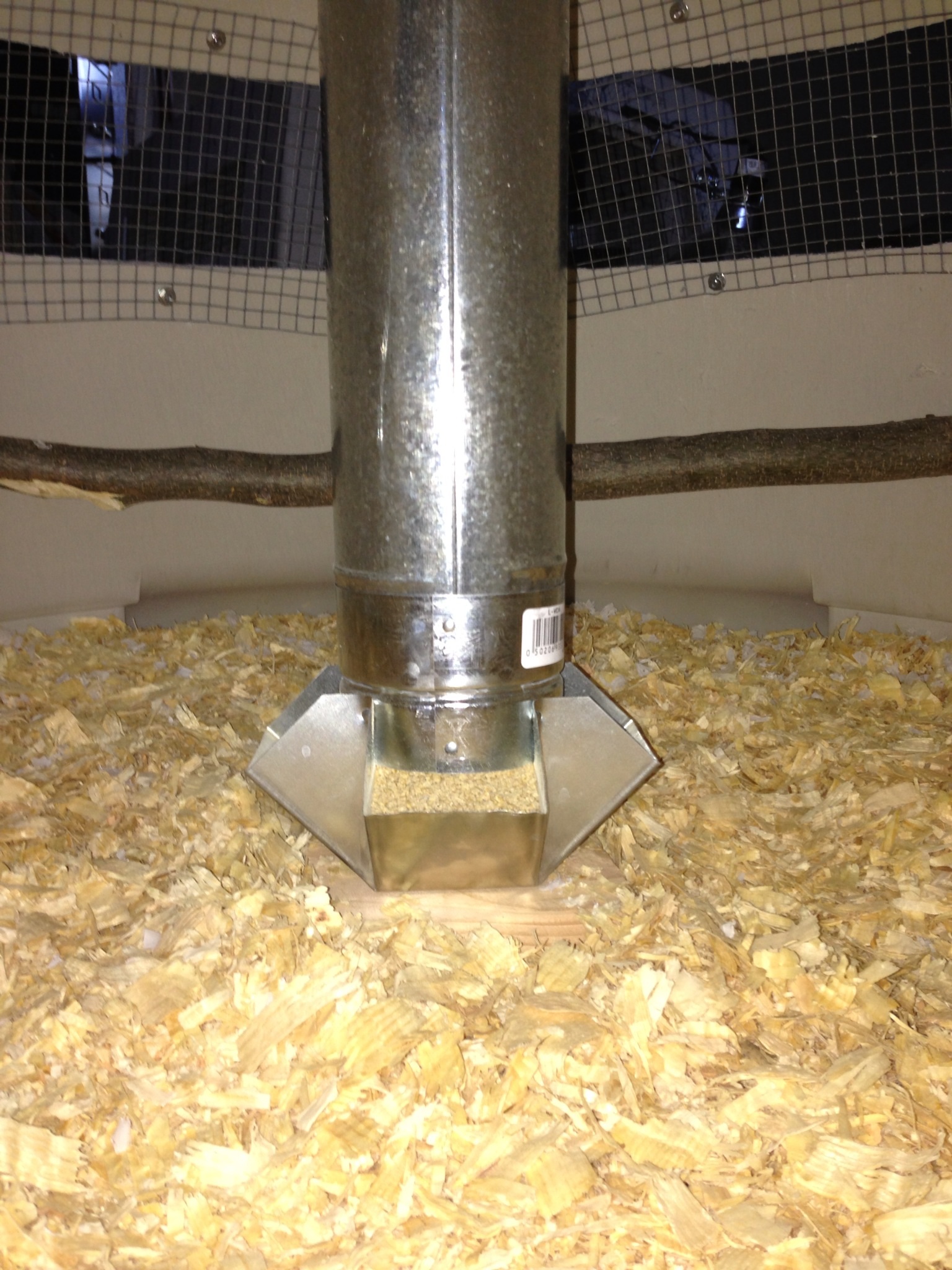An exhaust we got from Home Depot that is a perfect feeder