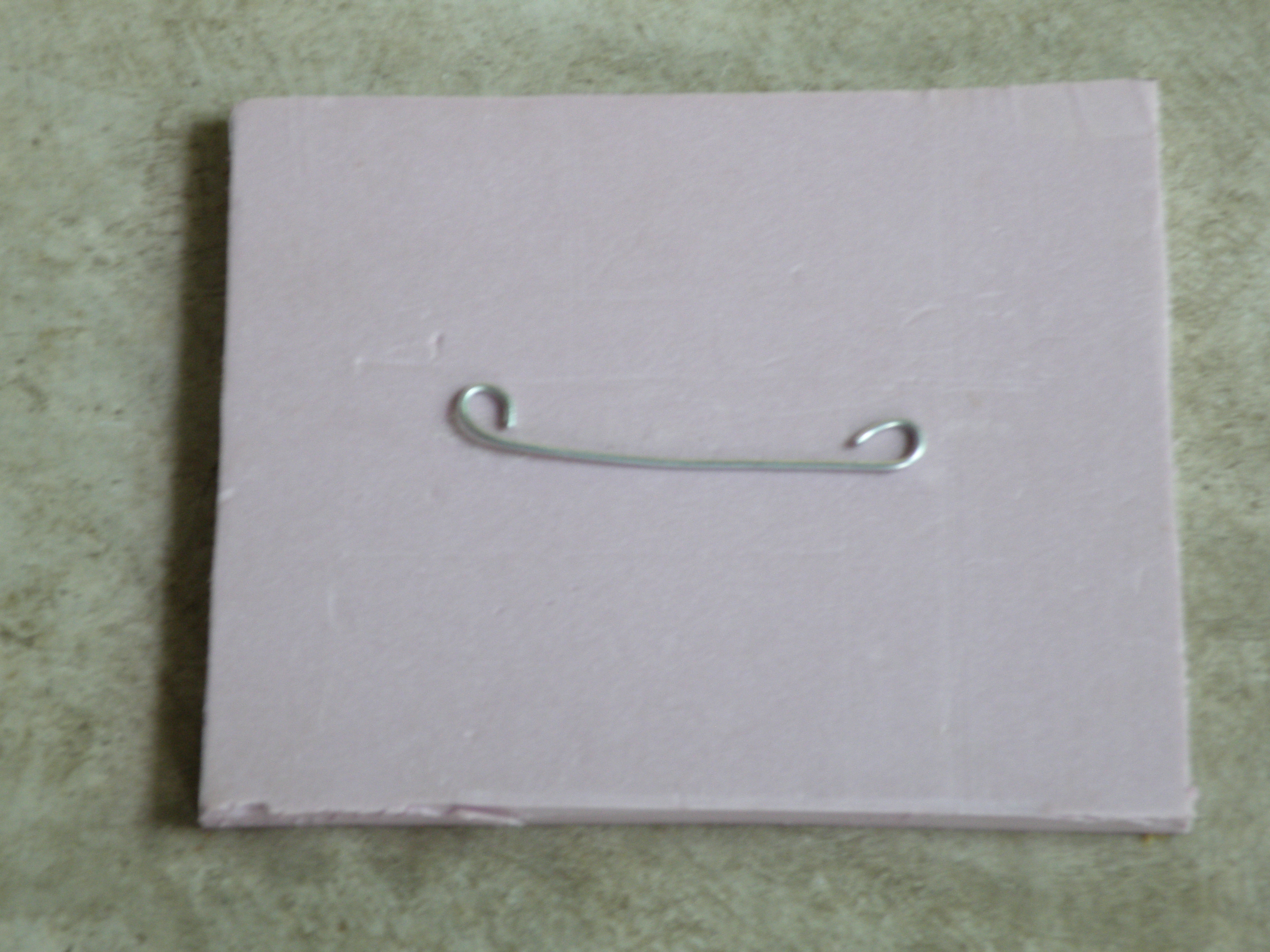 Anti-shifting hing