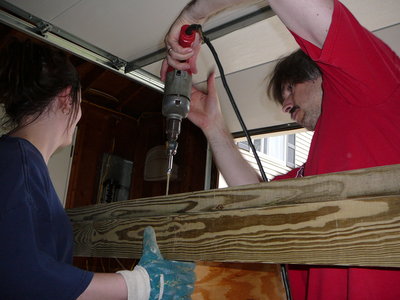 Attach the flour legs with screws on both front and sides