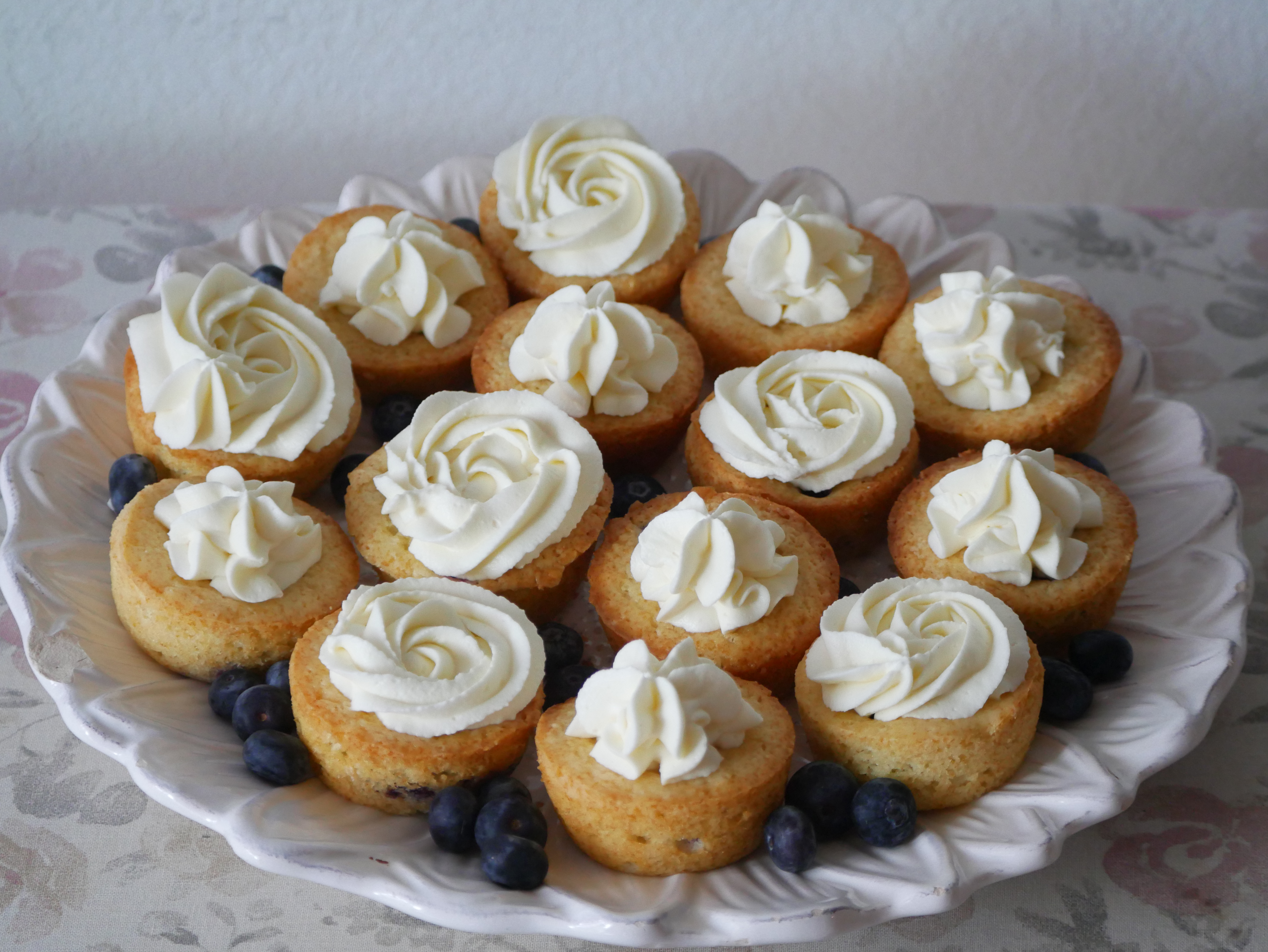 Blueberry lemon cupcakes