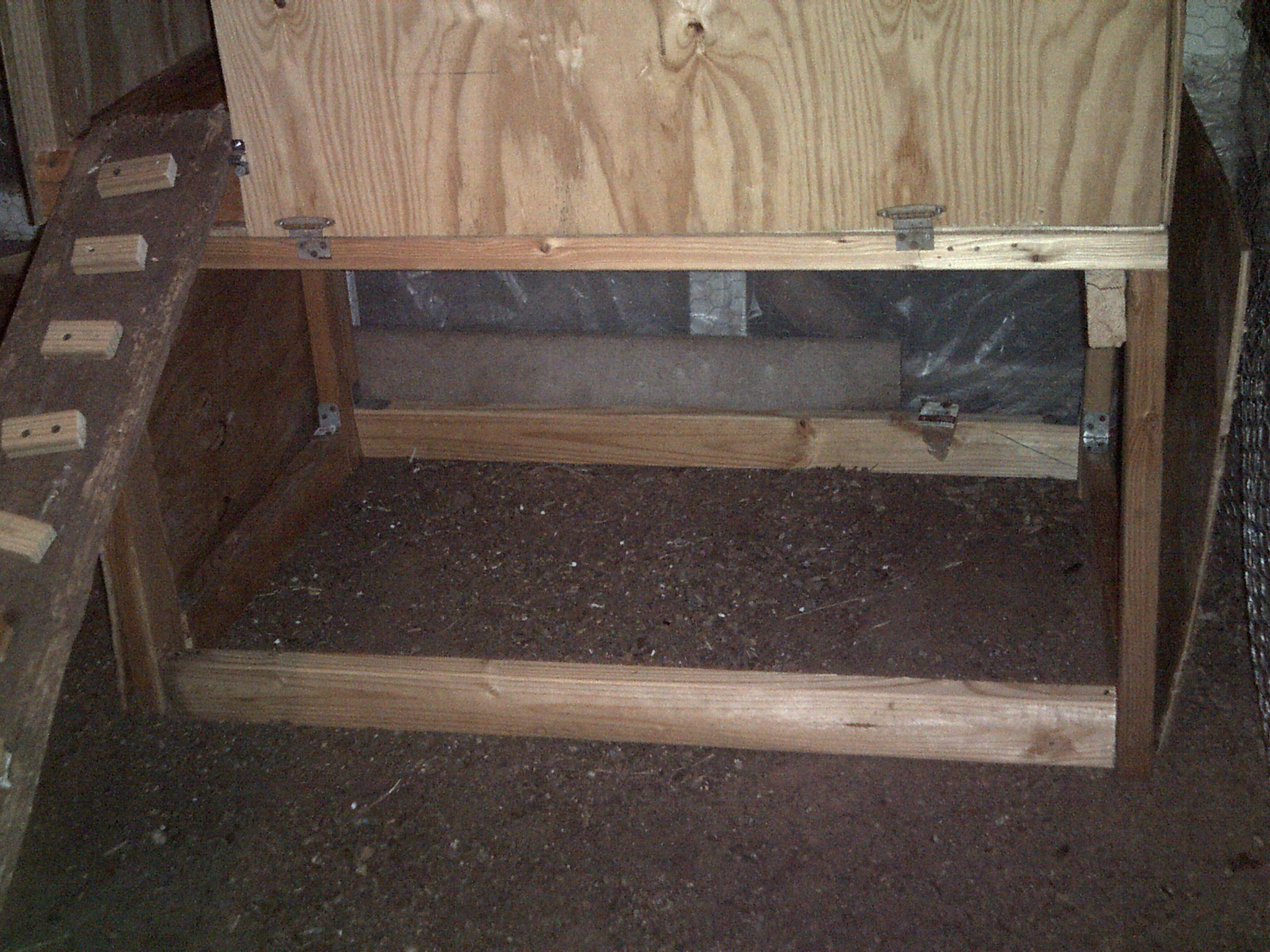 Bottom brooder area under constuction