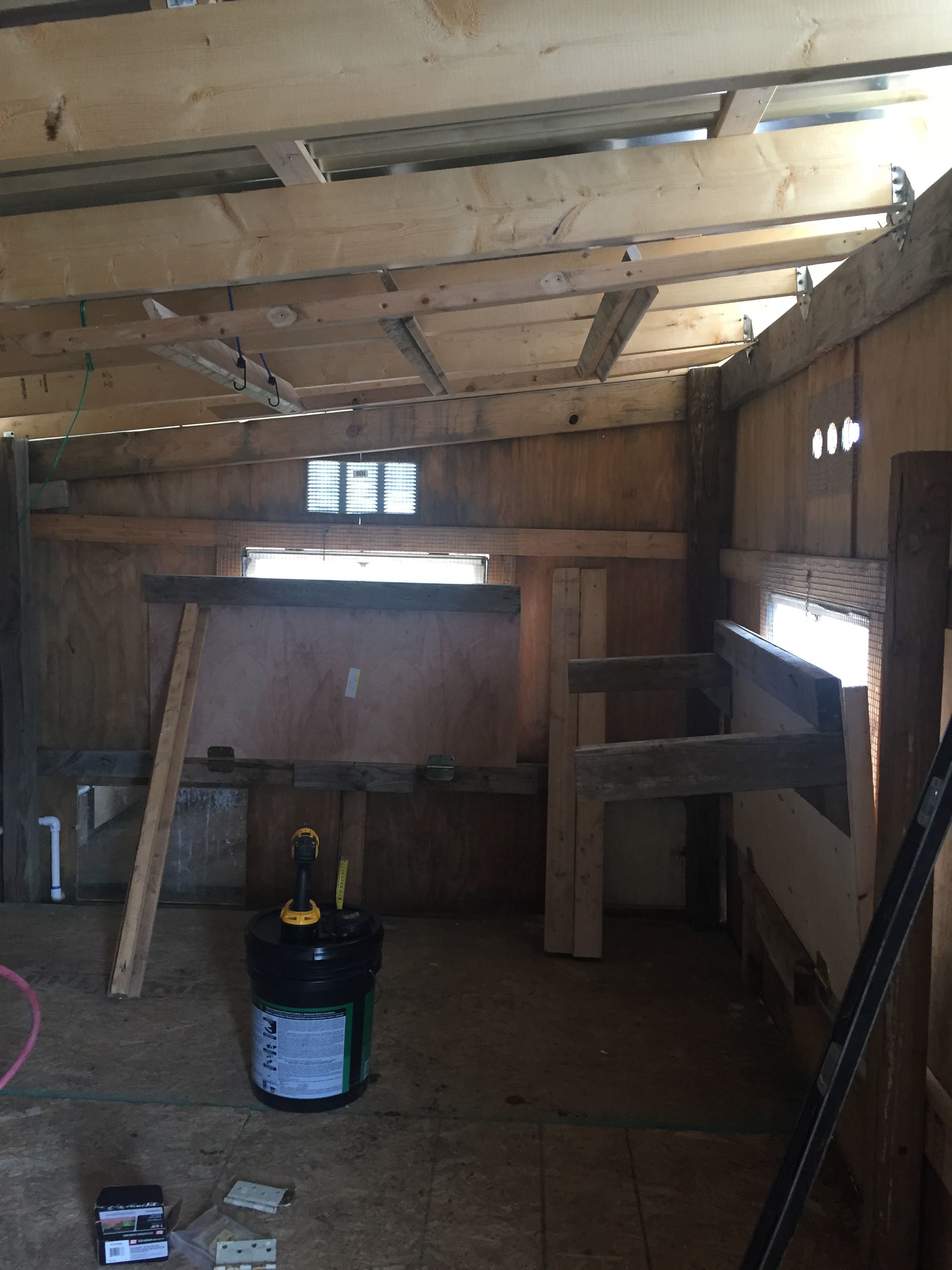 Building poop boards, currently in the upward position. Ran out of hinges. Legs will fold in as well once done. Used a very smooth type plywood that I picked up at a Peddles Mall. $2.03 each. Not bad.