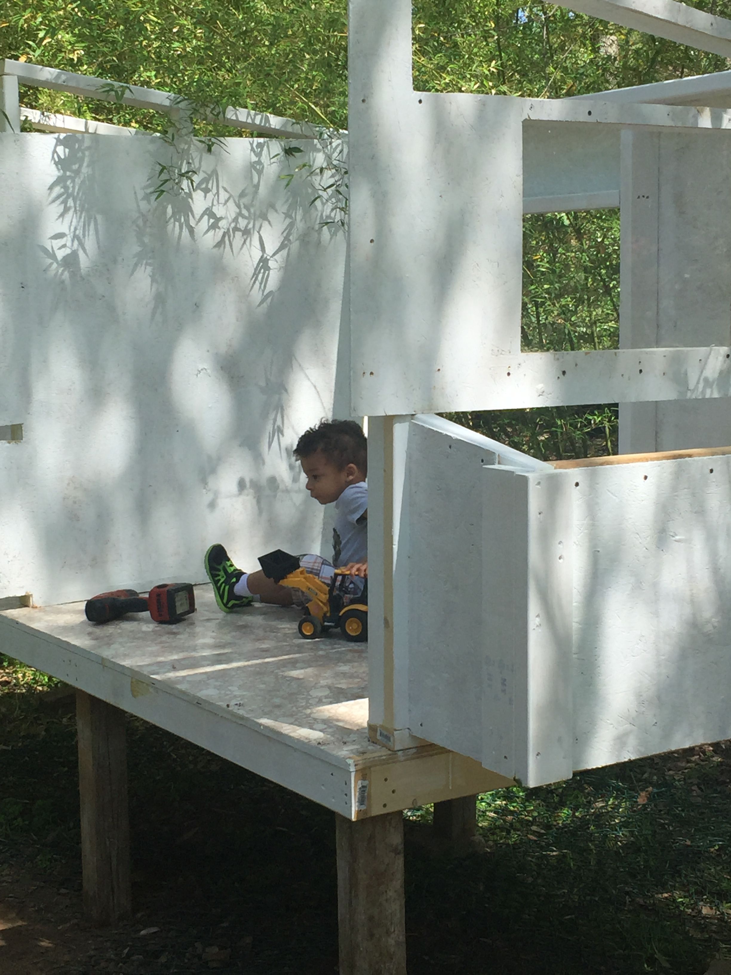 Built a lot of the coop in the garage, disassembled walls and moved it to its place. Daddy's little helper always ready to drill, or hammer.