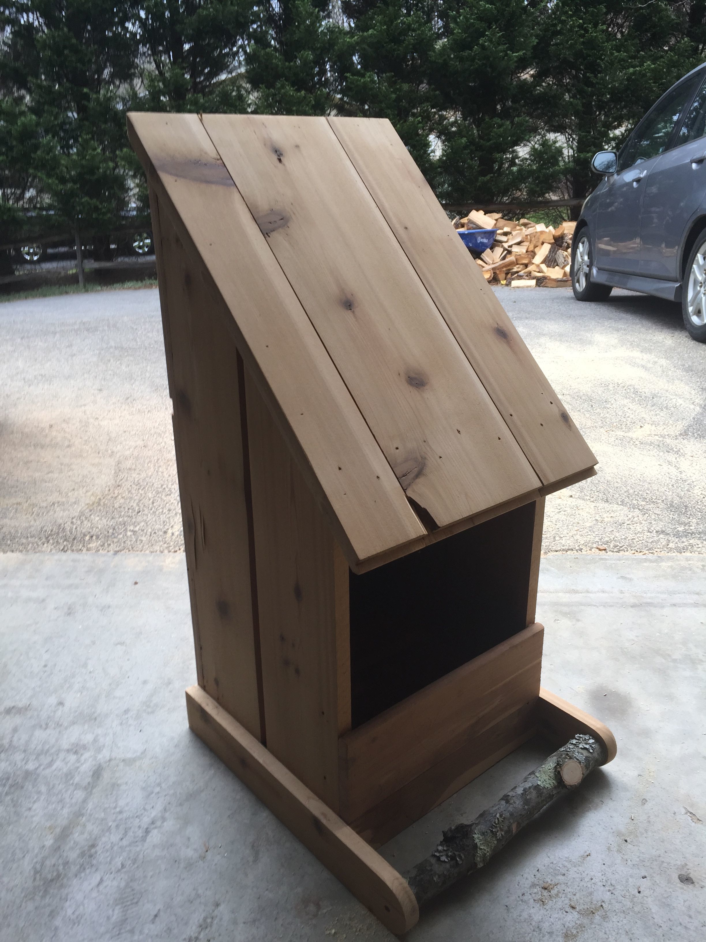 Cedar Nesting Box