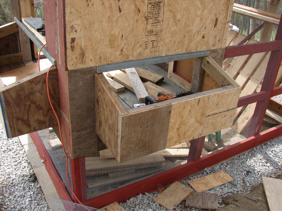 Continue walls and nesting boxes.