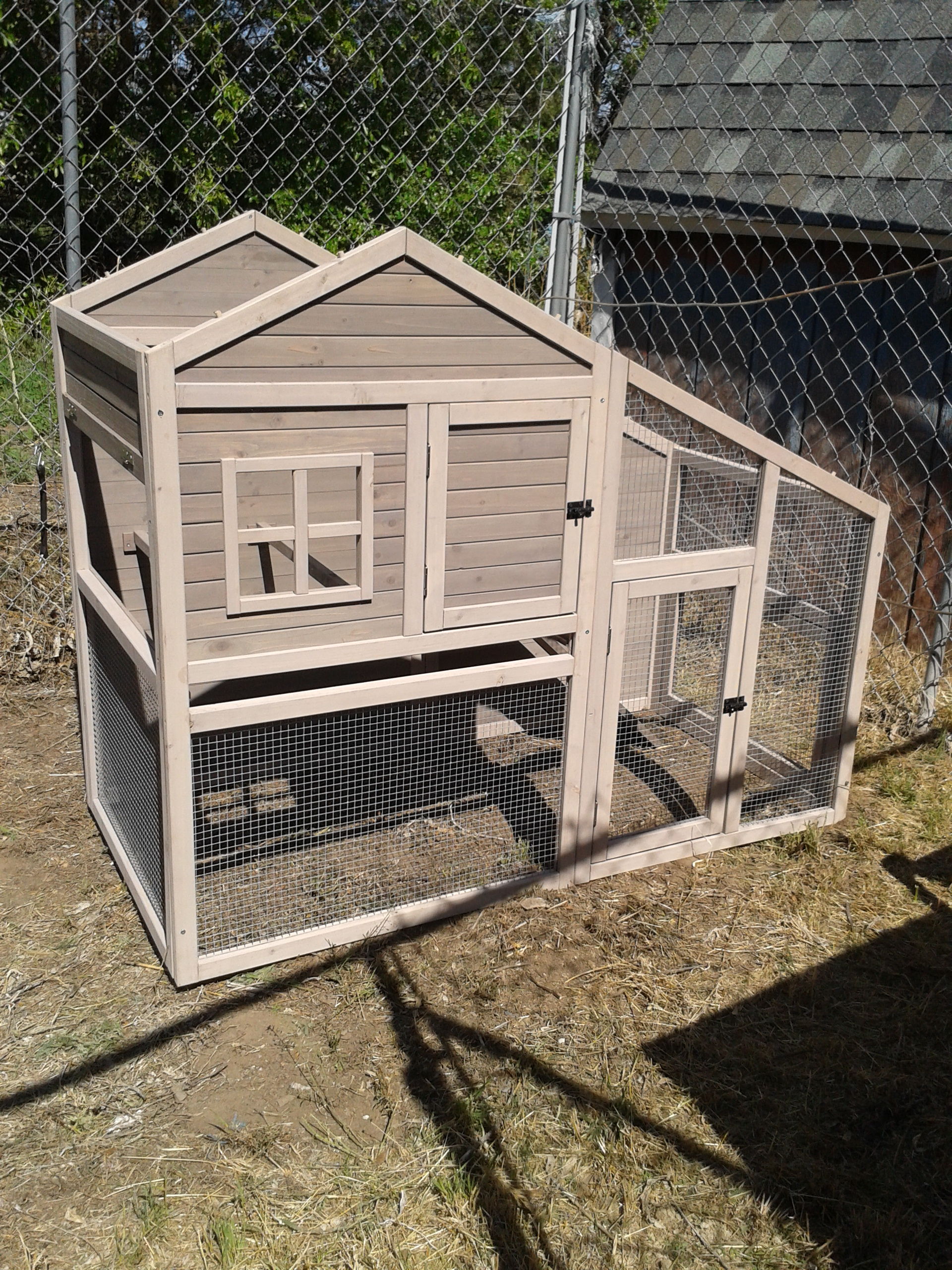coop before roof and nesting box