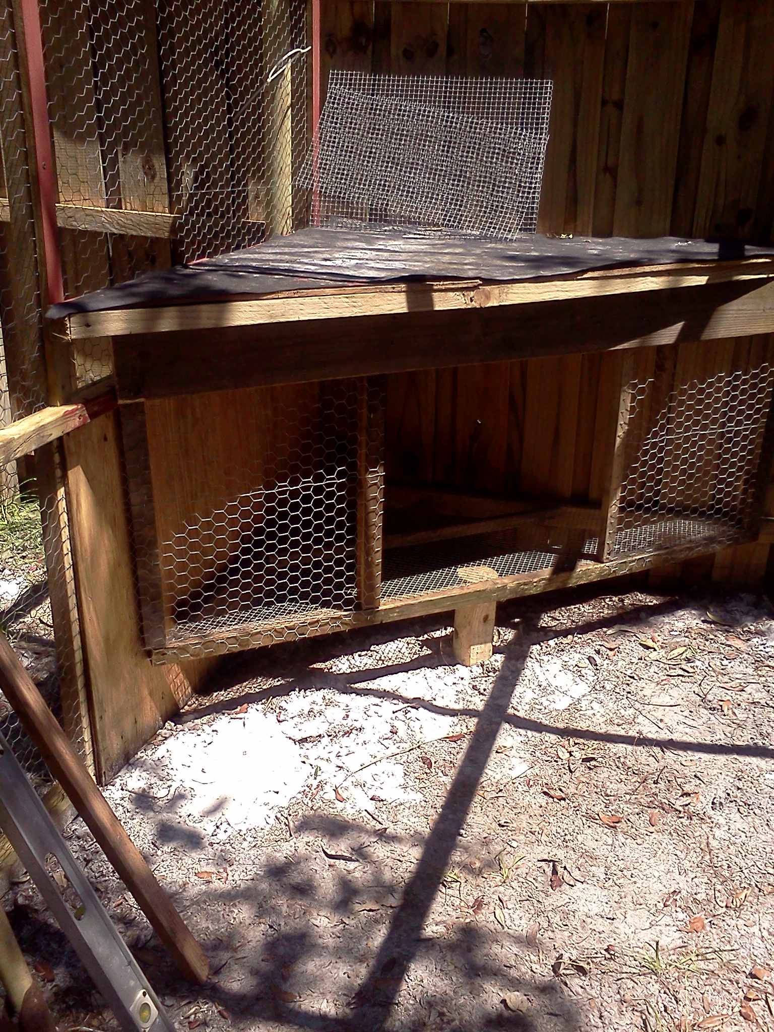 Day hutch in corner of Chicken Run. Nice cool and dry place for the girls to hang out when the suns straight up.