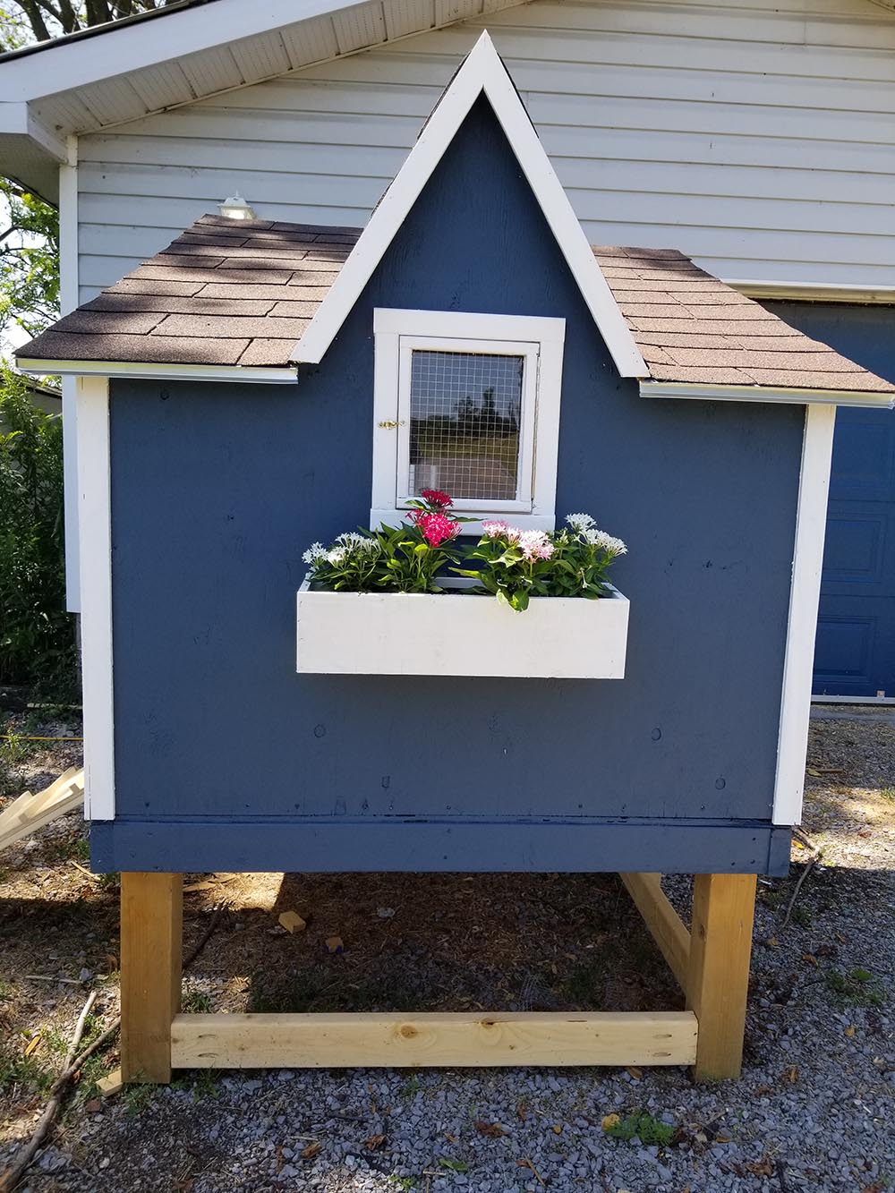 Dormer Coop - 4ft x 4ft