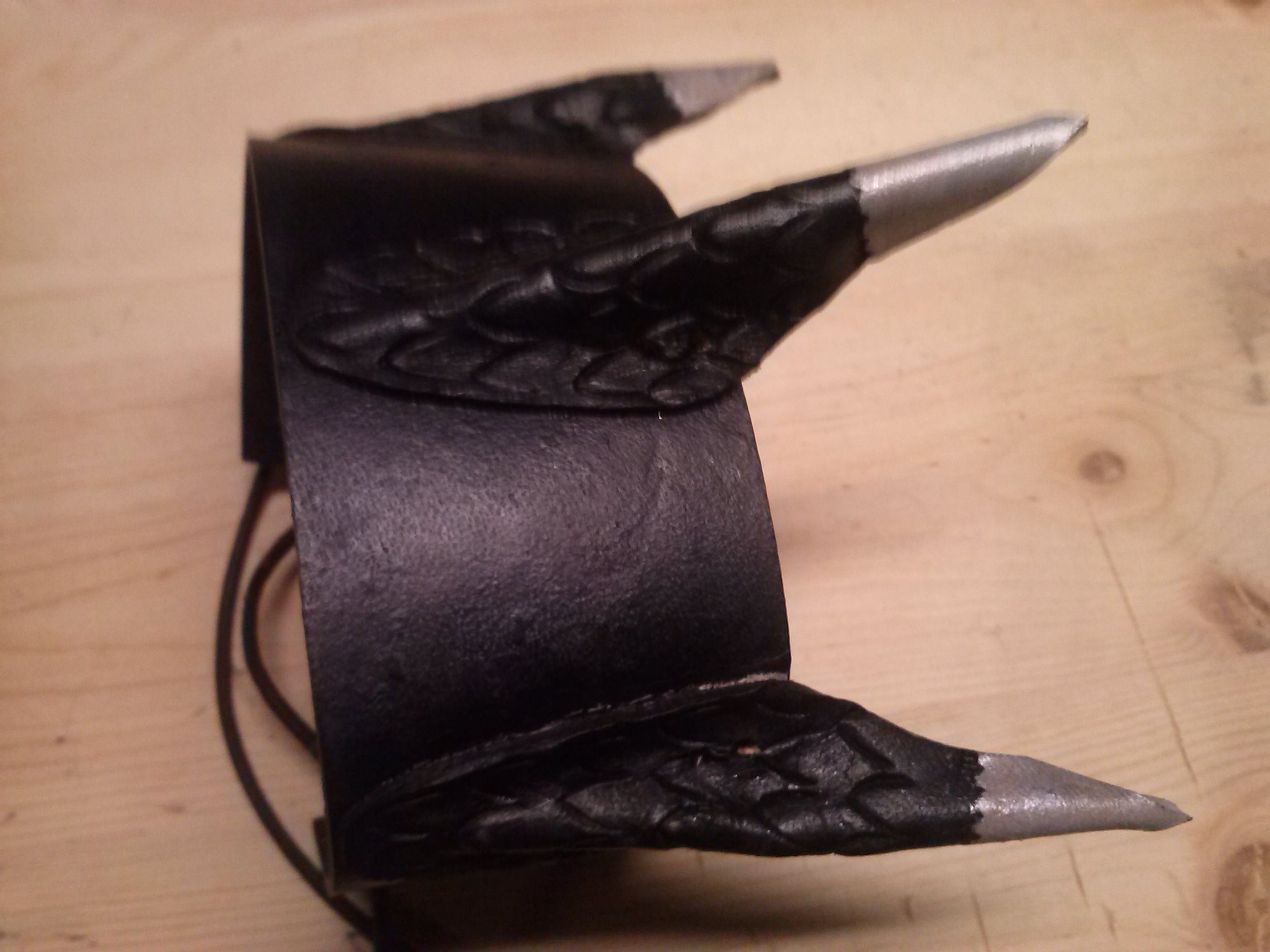 Dragon claw wristband