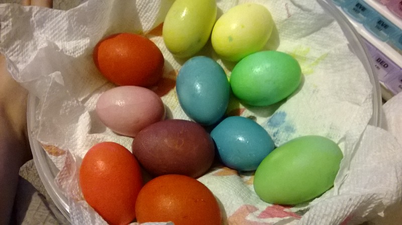 Easter eggs, mixed white and brown