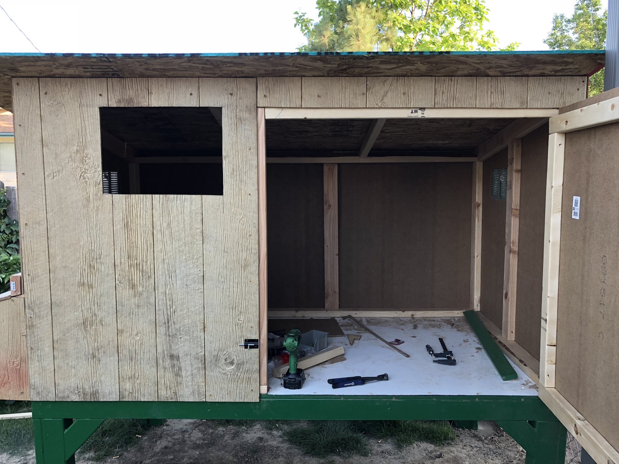 EE09BED0-1CA4-4E10-B6BD-5CABD8675A2D