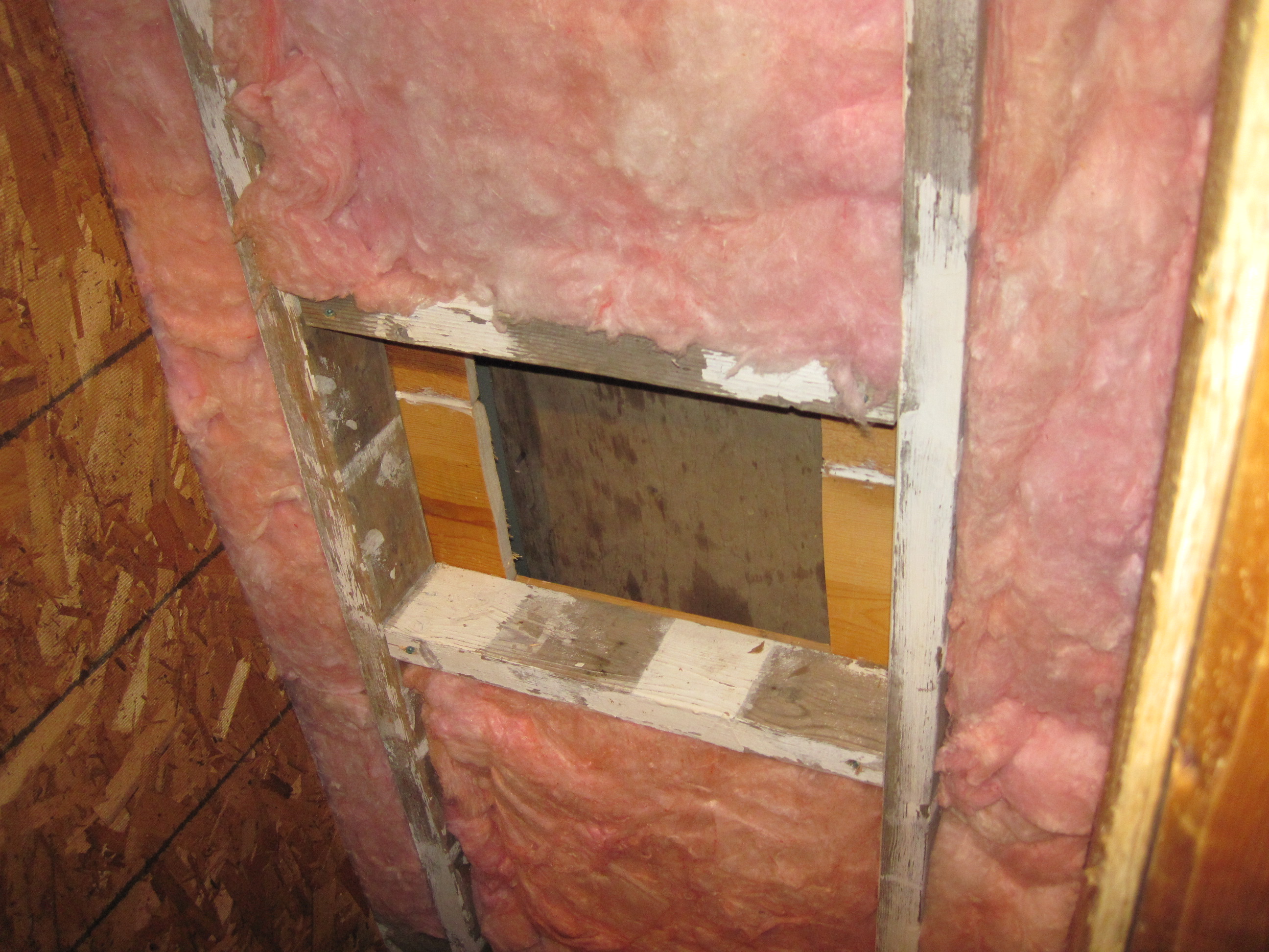 Egg door and insulation