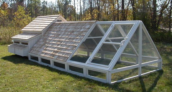 Elizabeth house with Bump-Out and a 15 foot long Deluxe "A" frame run