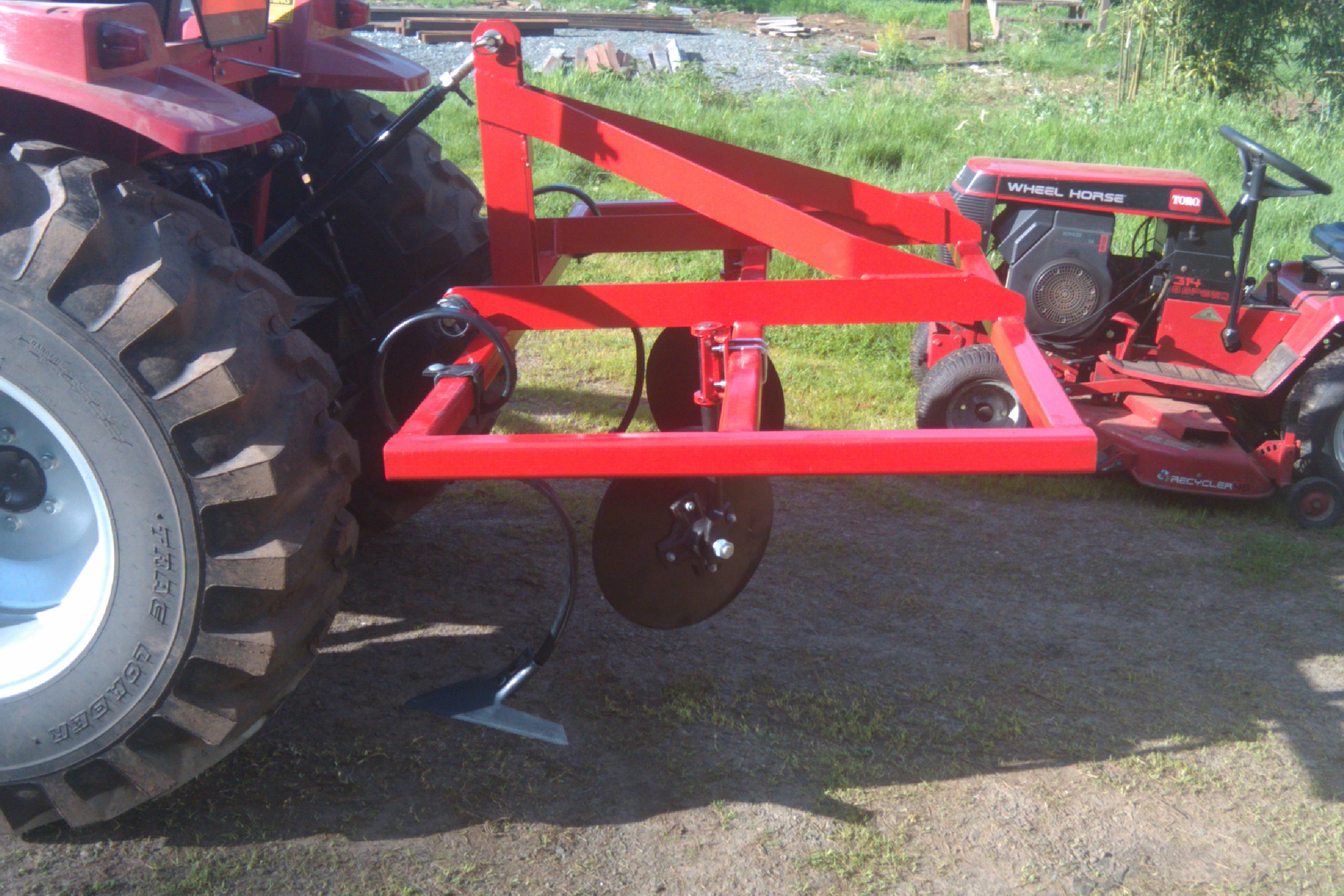 Framed painted and hiller discs mounted.  10" sweeps on S tines