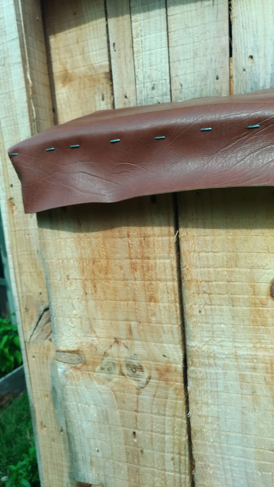 Gaps in boards on back of nesting box area