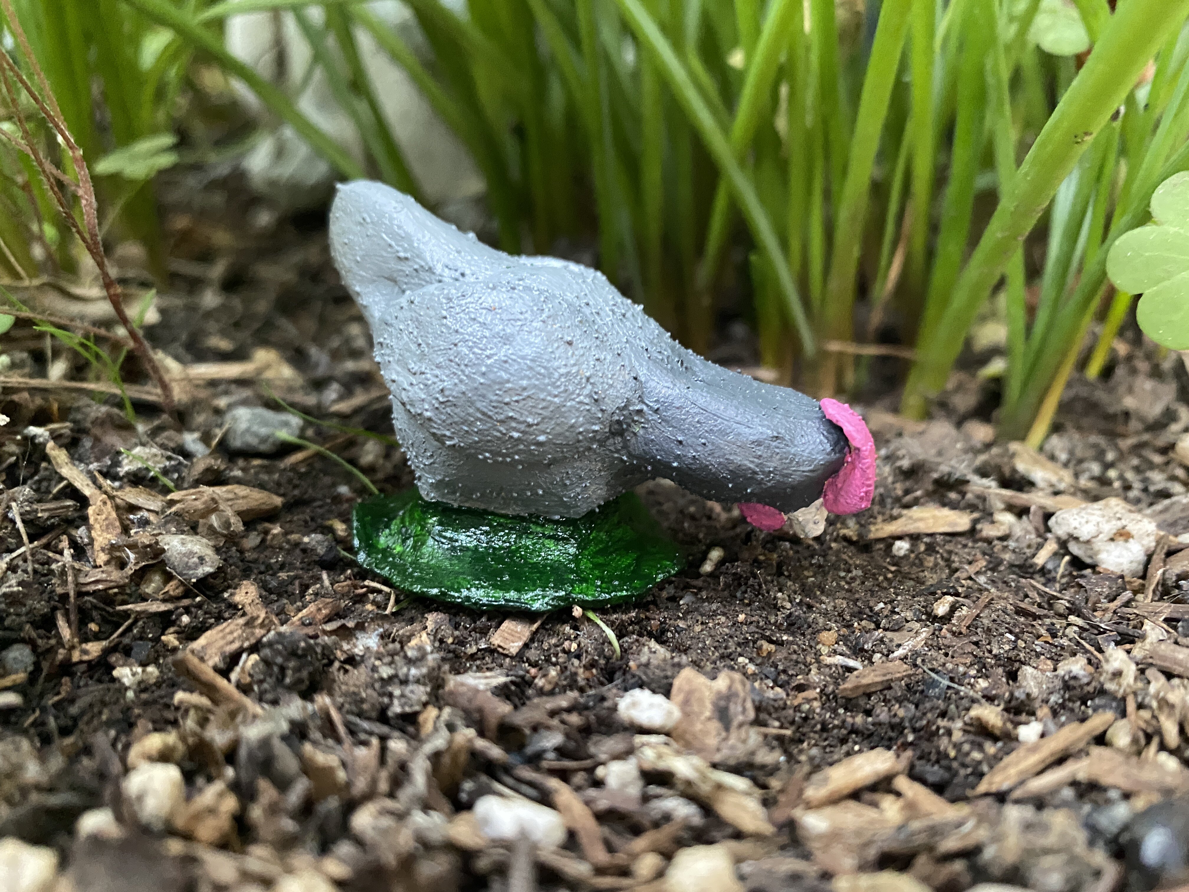 Geralt, a sapphire gem hen.