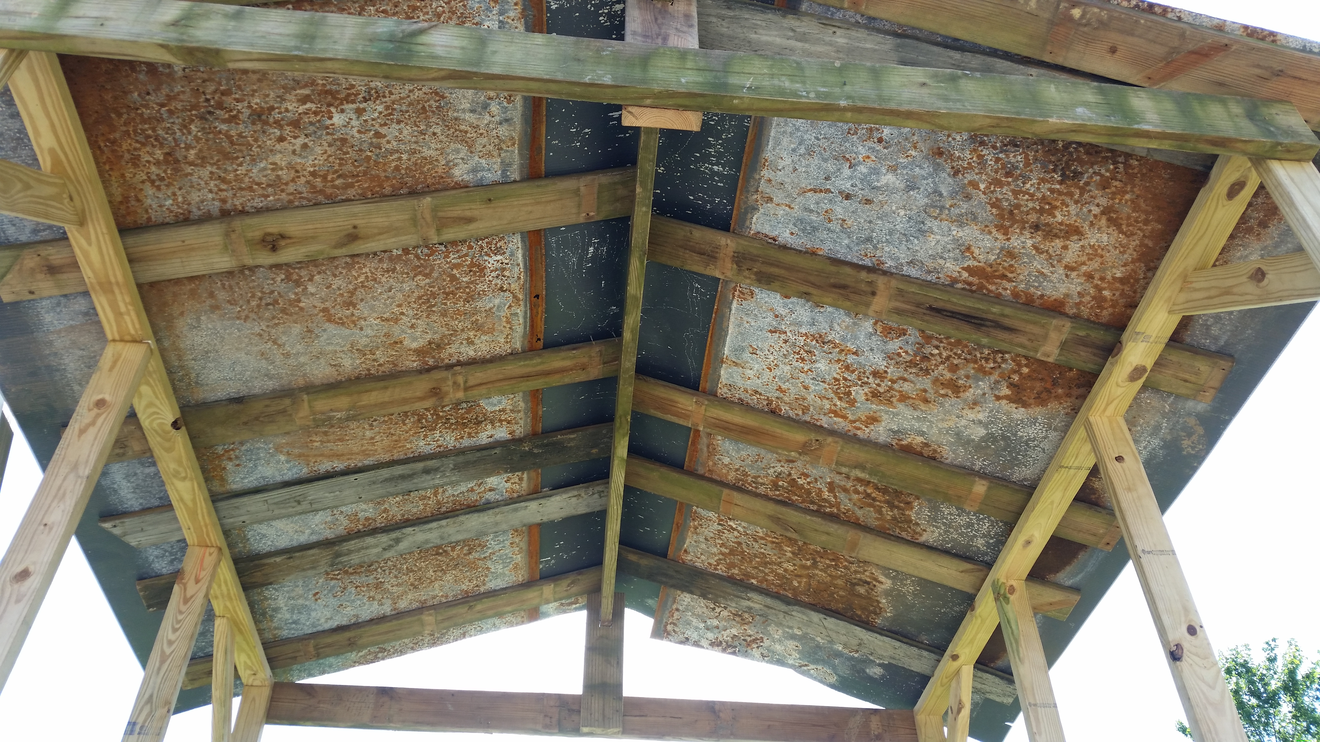Good shot of roof from below, maded from deck boards and pool shell pieces
