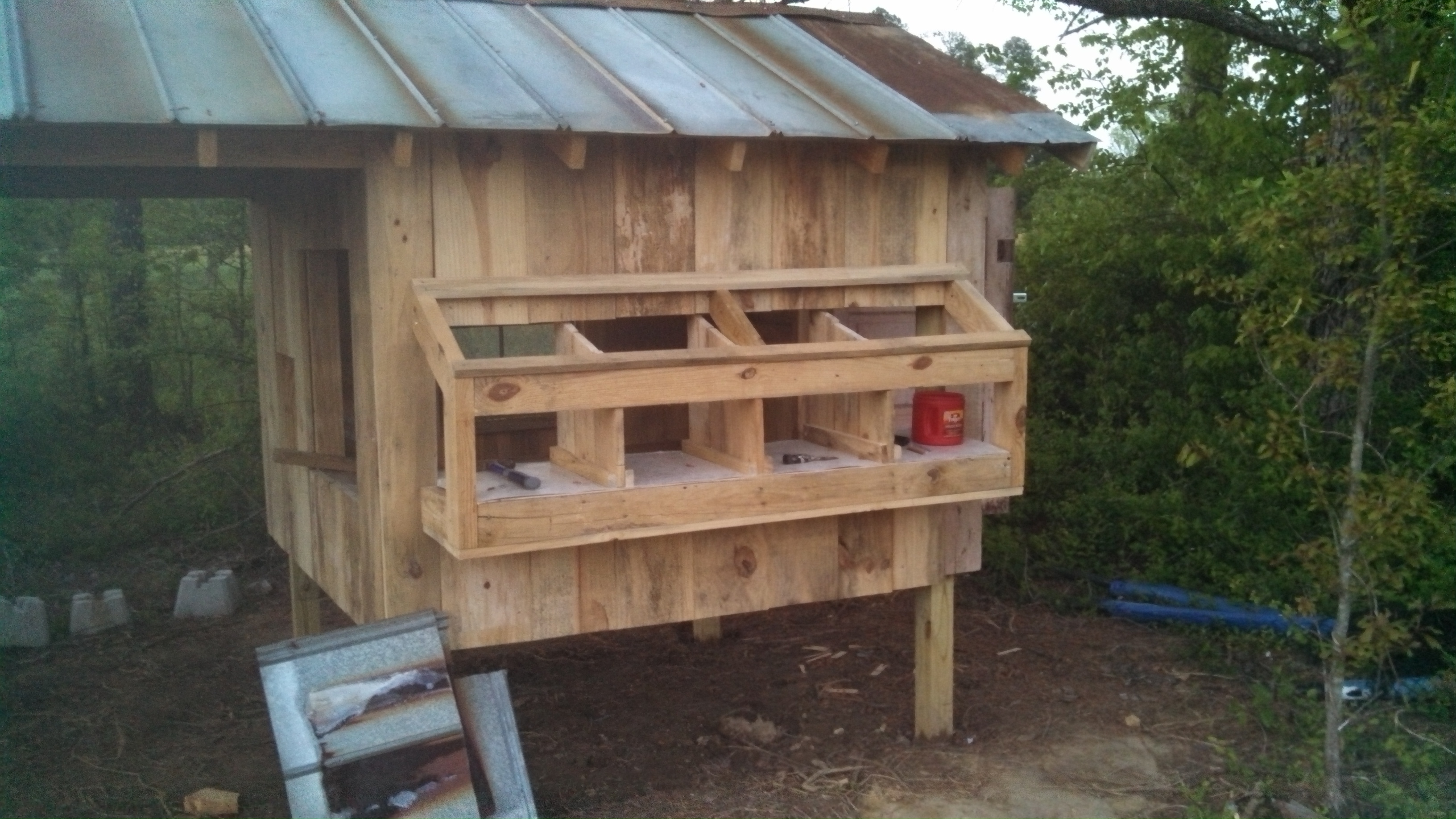 Got the boxes framed up.  About to put the tin on.