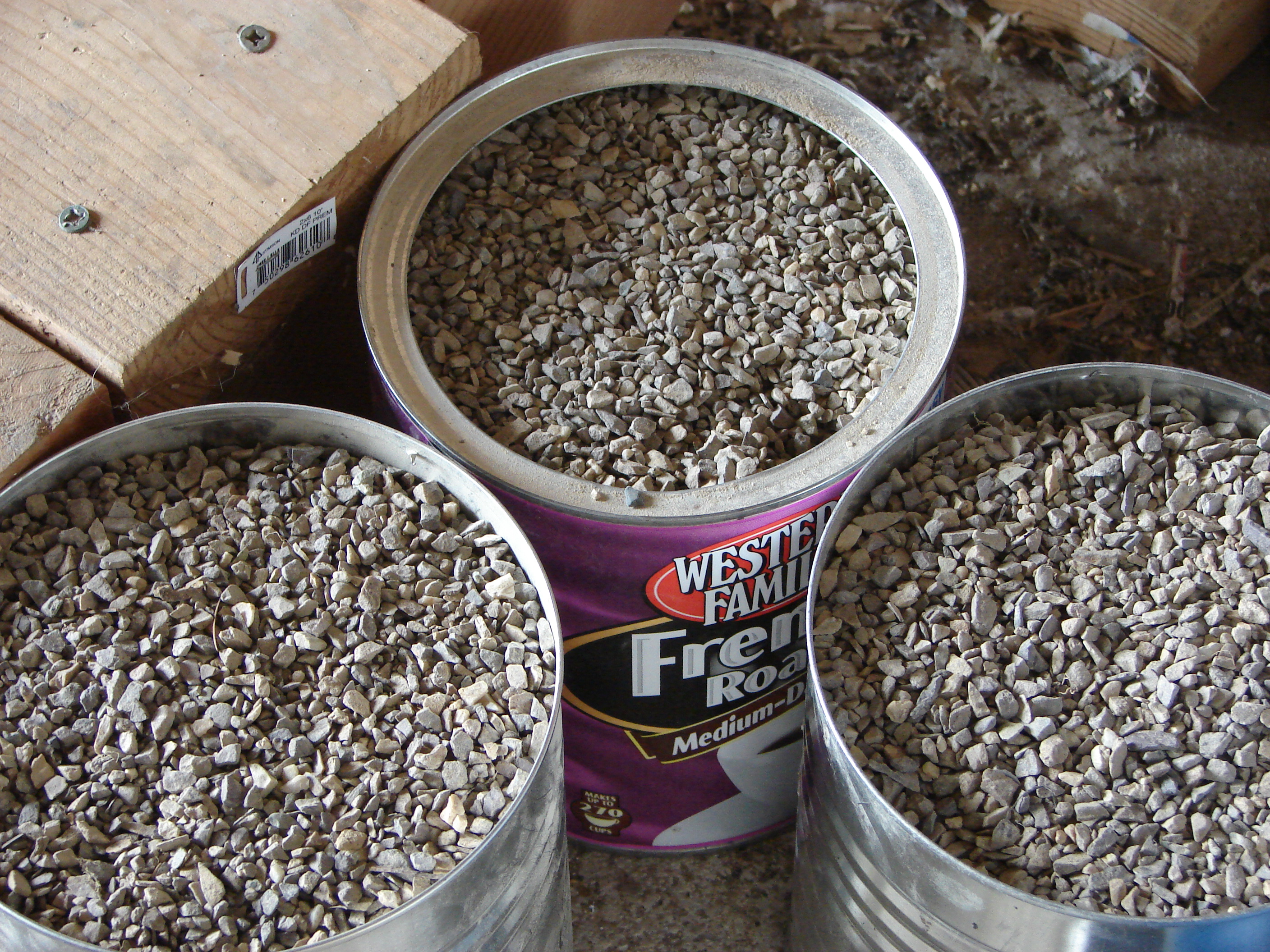 Grit i sifted out of my local soil.