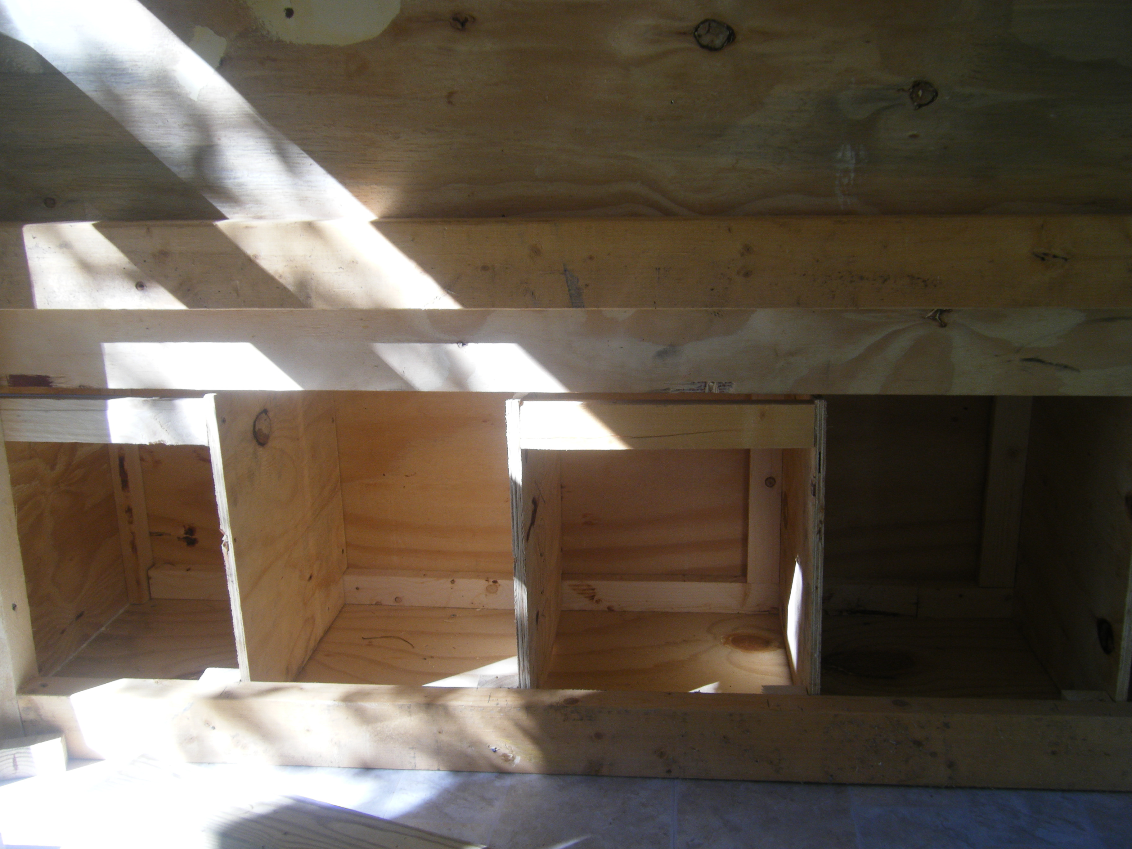 He made the nesting boxes 17" x 17". and 5 boxes.
