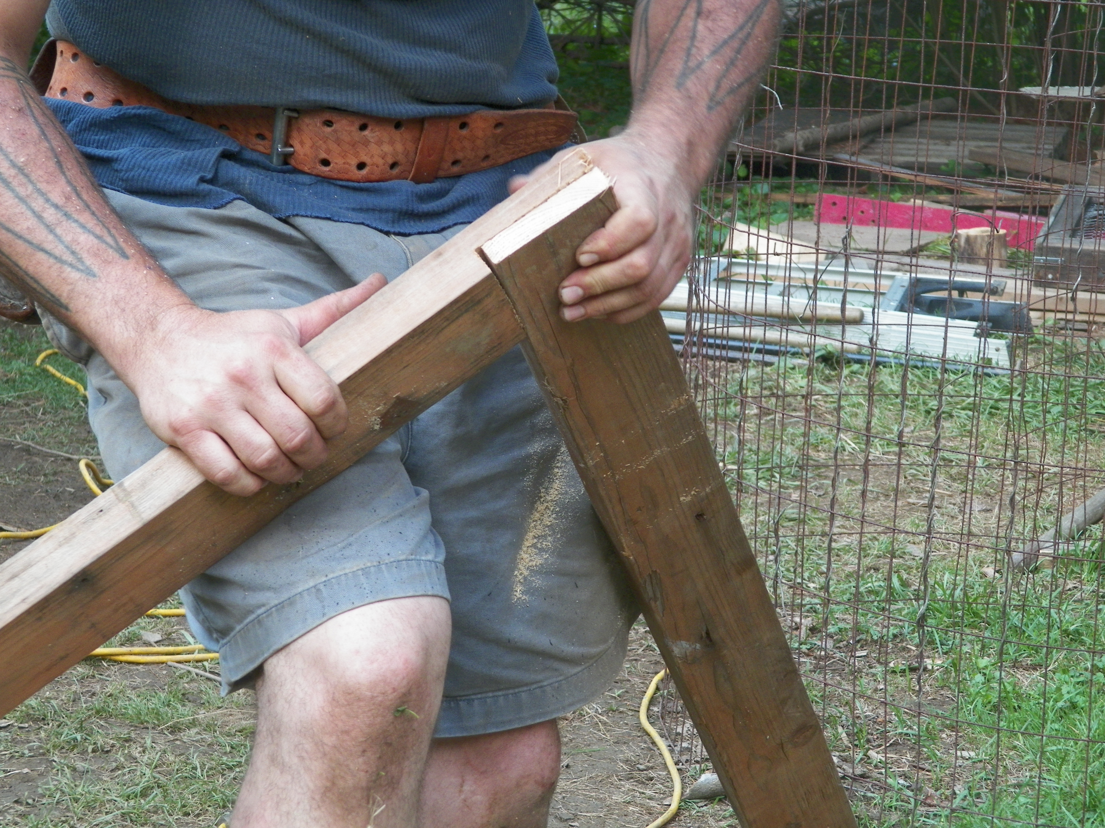 How the lap joint goes together.
