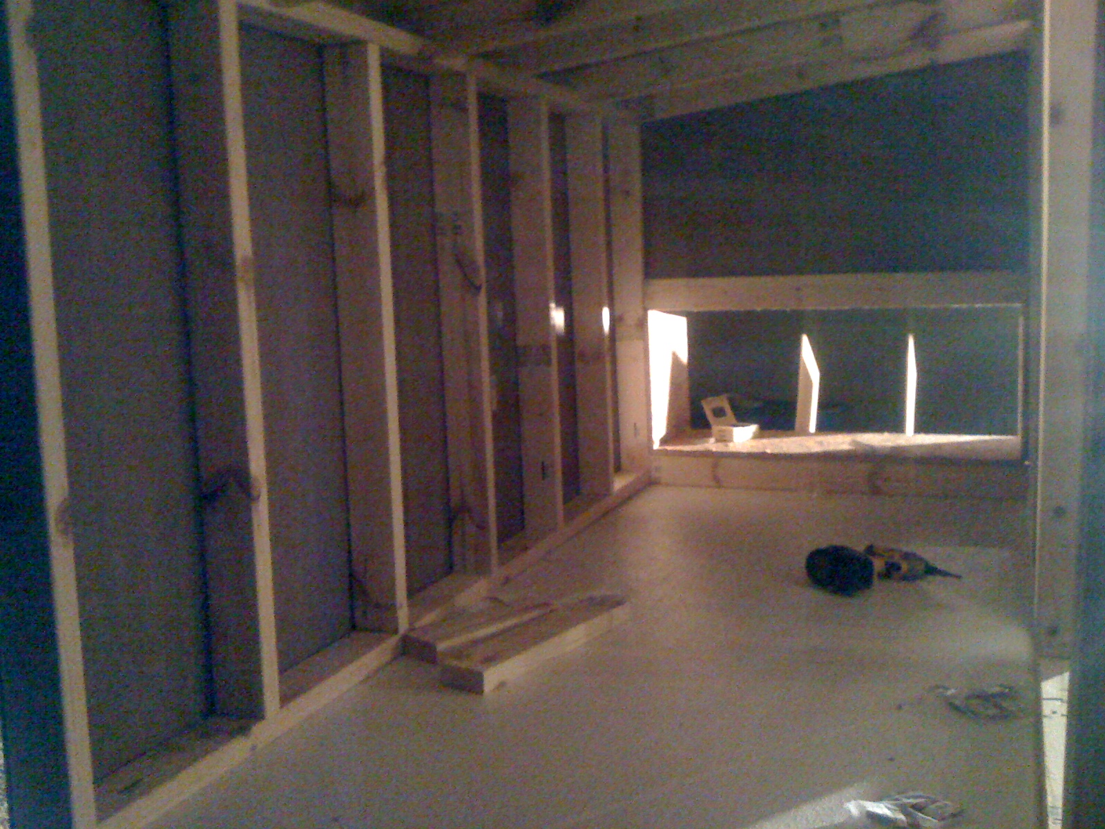 look inside with the nesting box "open"