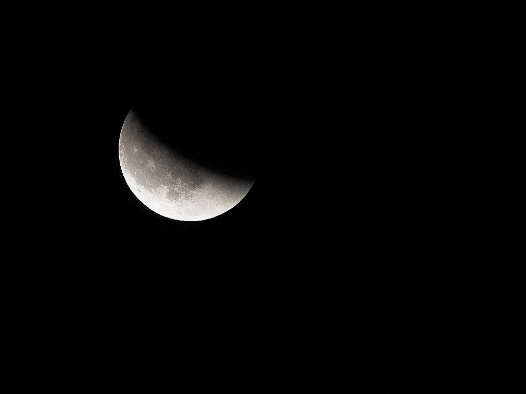 Moon_eclipse_X5156989_05-15-2021-001.jpg