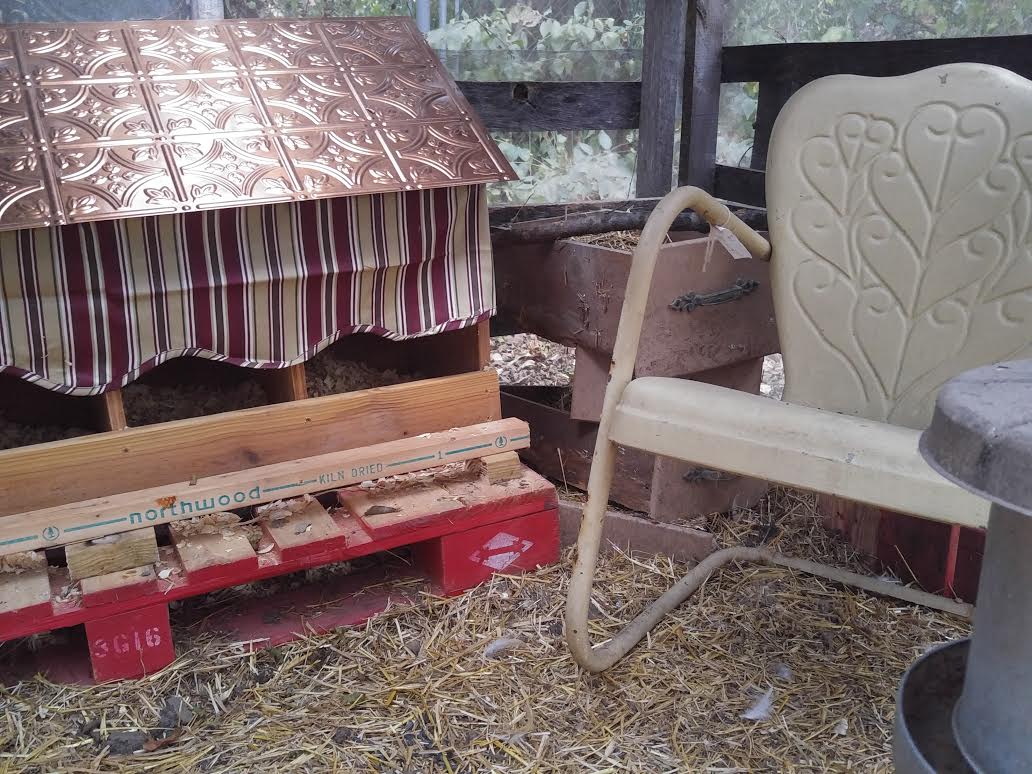 Nest boxes made with pallets