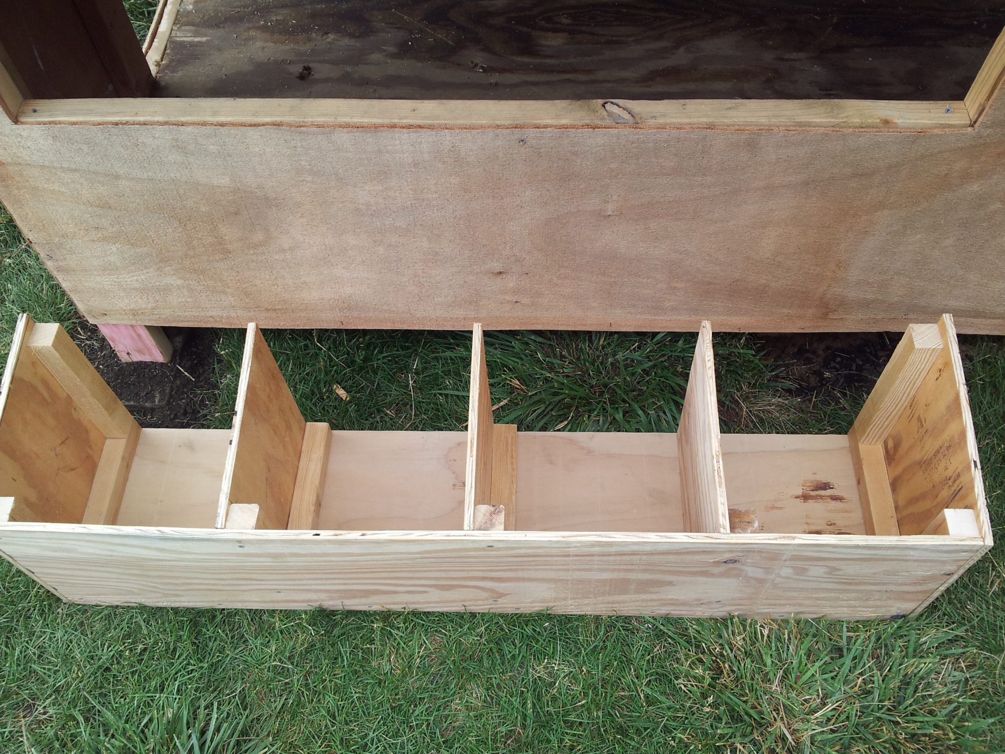 Nesting box is done.