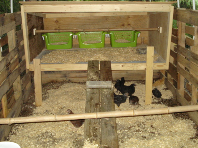 nesting boxes are stackable bins $4 each
