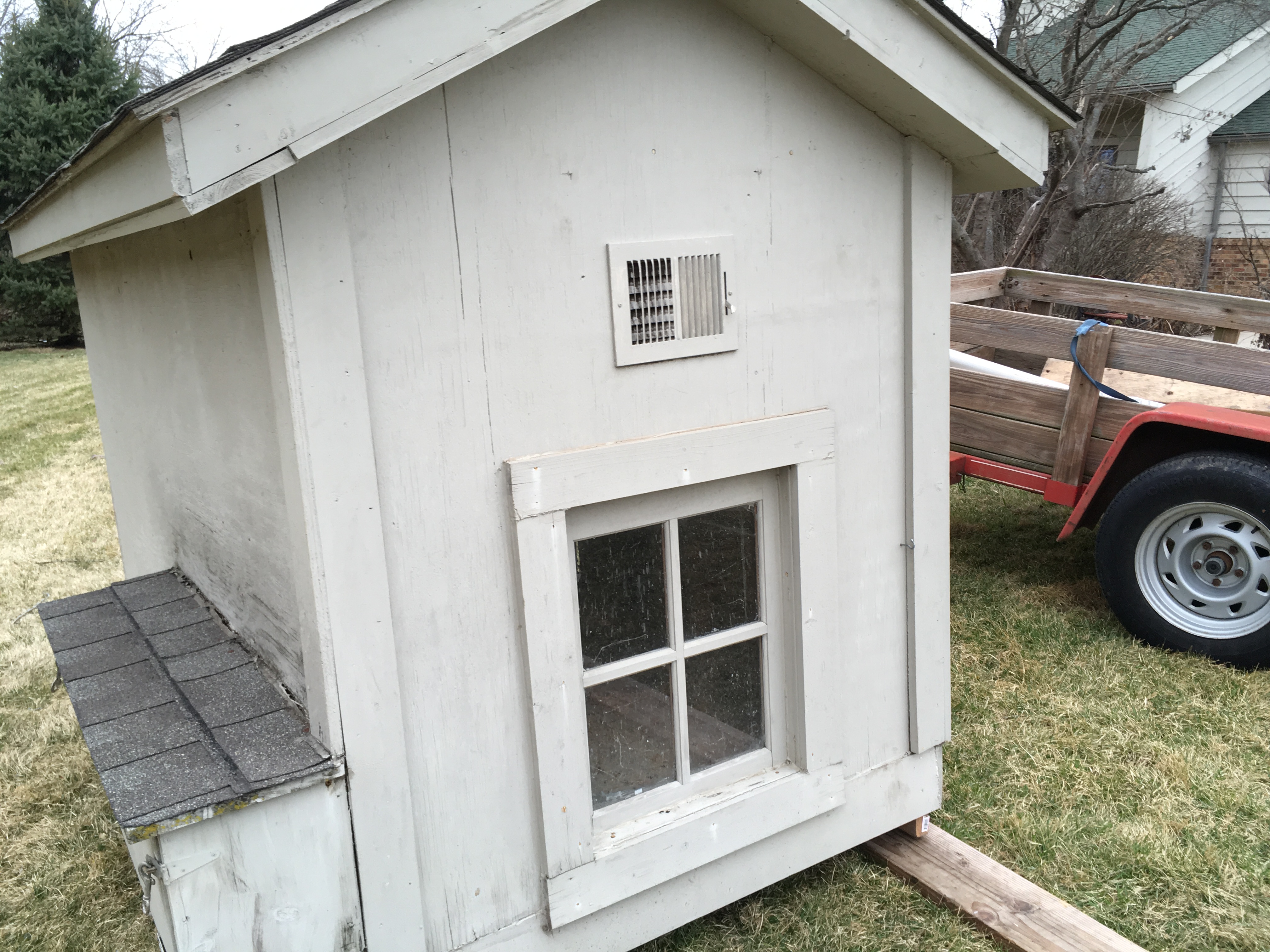Only one vent.  Planning to redo the board under the eaves to allow ventilation on both sides of the coop.  Maybe we can add more vents on the end walls.  As of right now, there will be 12-13 chickens housed in here.