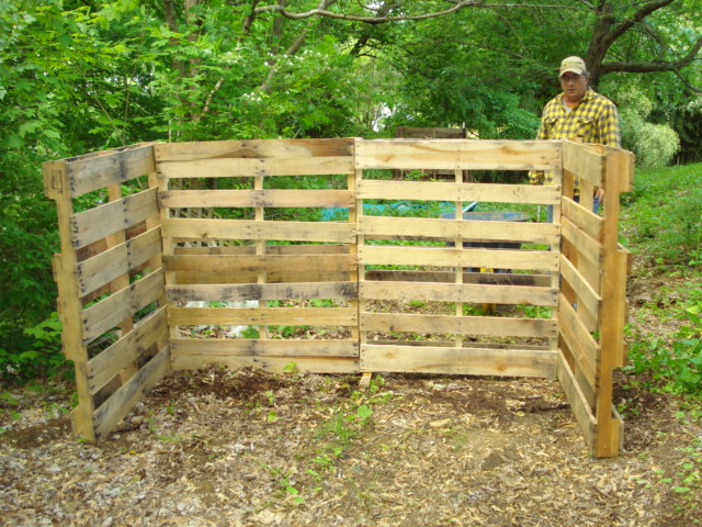 pallet fencing