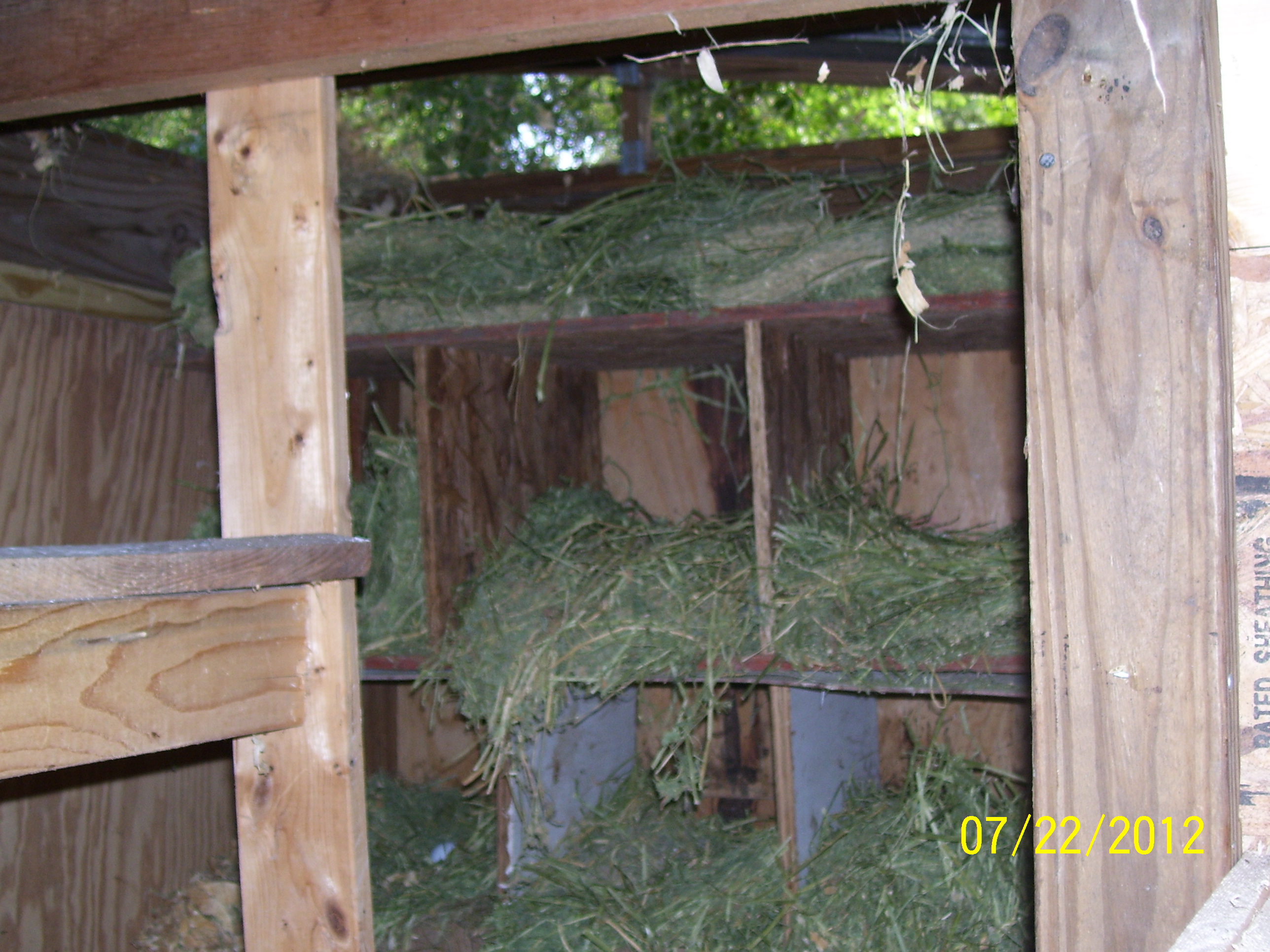 picture of inside 6 nesting boxes