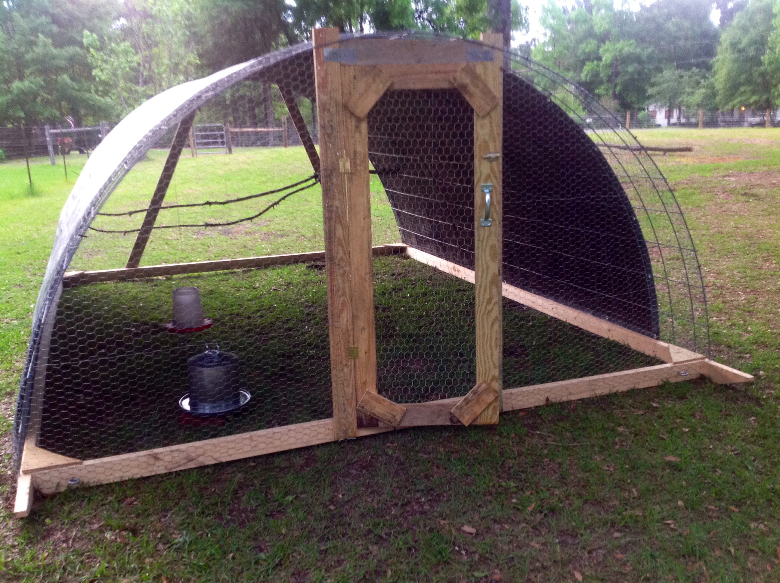 Portable coop 12' x 10' for Turkey's / Chickens