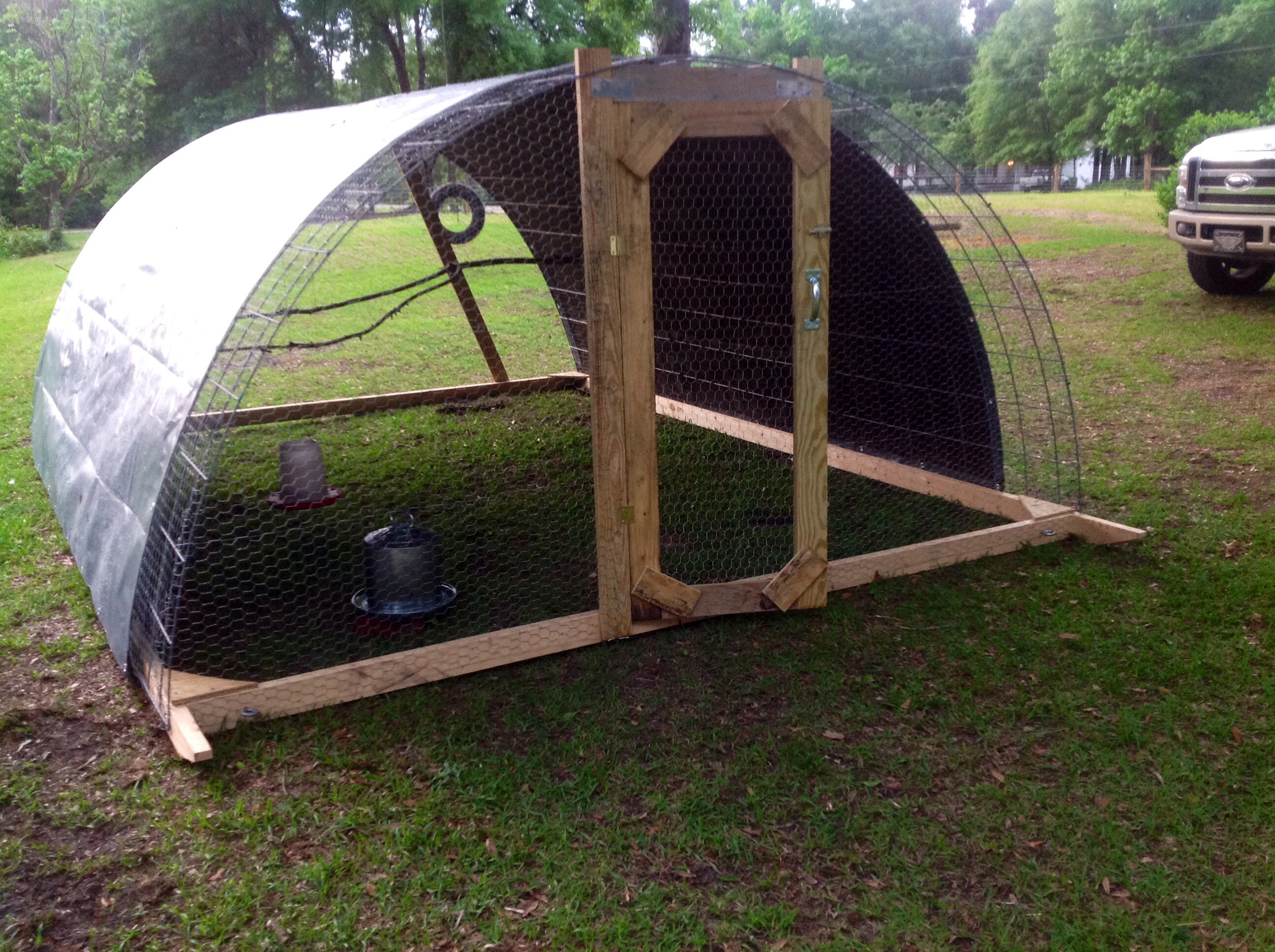 Portable coop 12' x 10' for Turkey's / Chickens