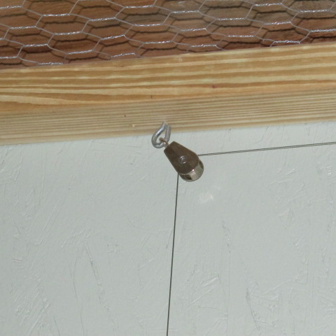 pulley system for automatic door