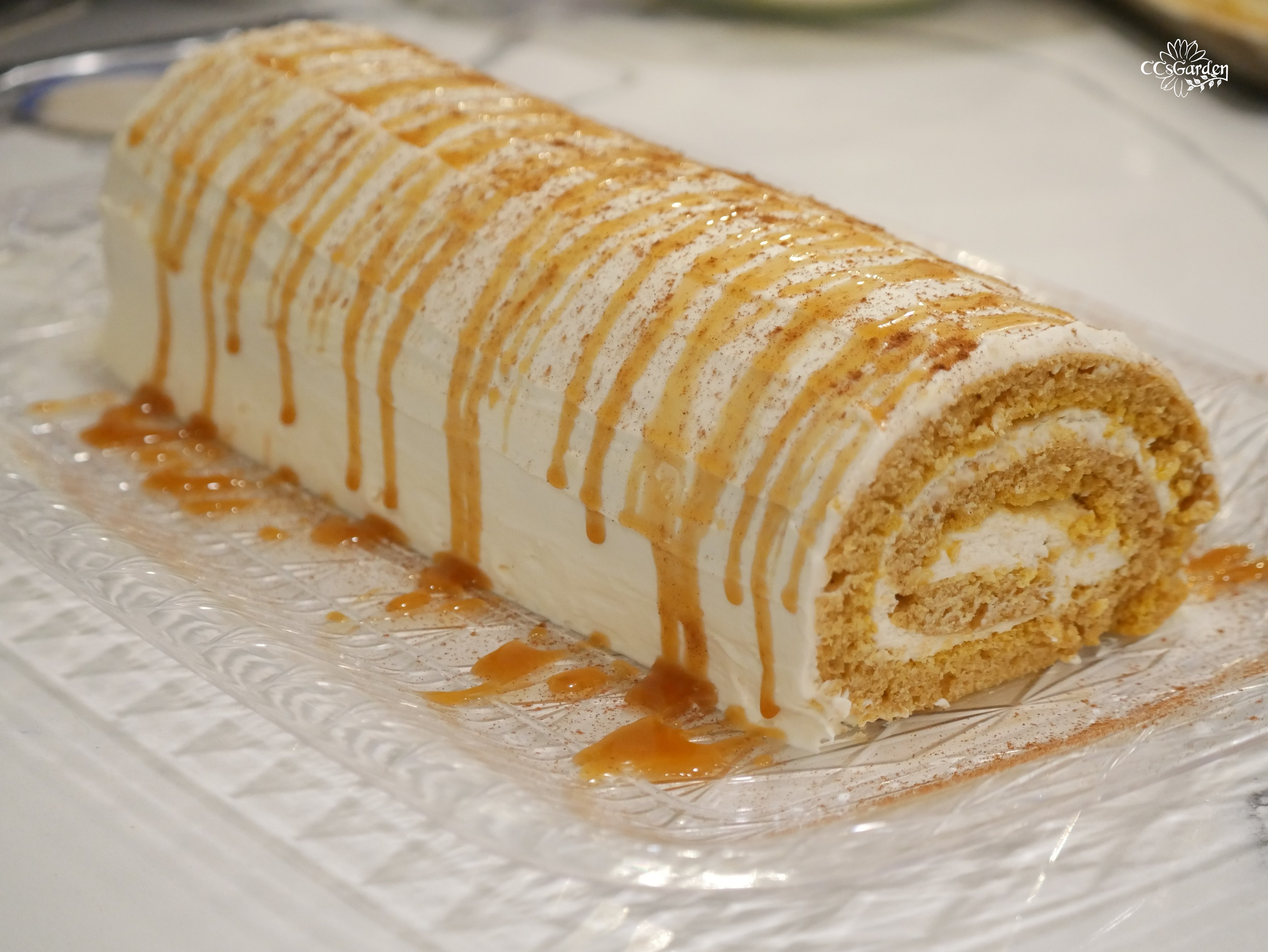 Pumpkinroll.JPG