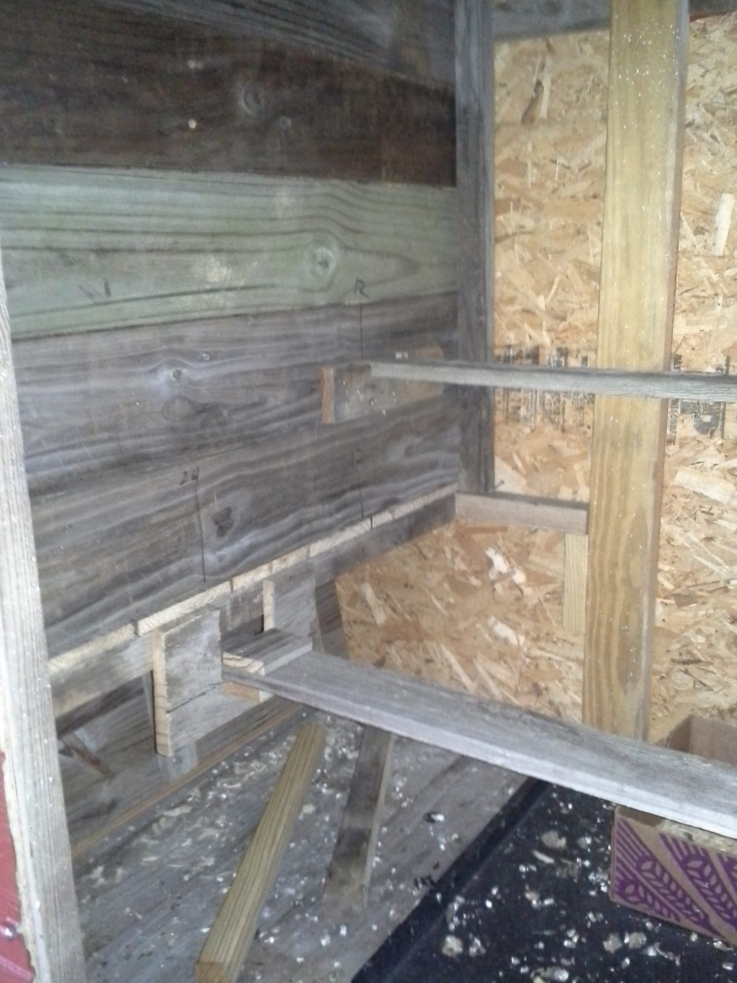 roost bars removable