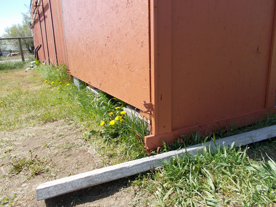The latches we used on each end to keep it secure.