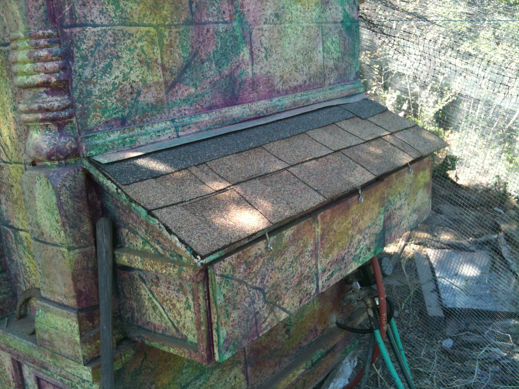 The nesting boxes.
