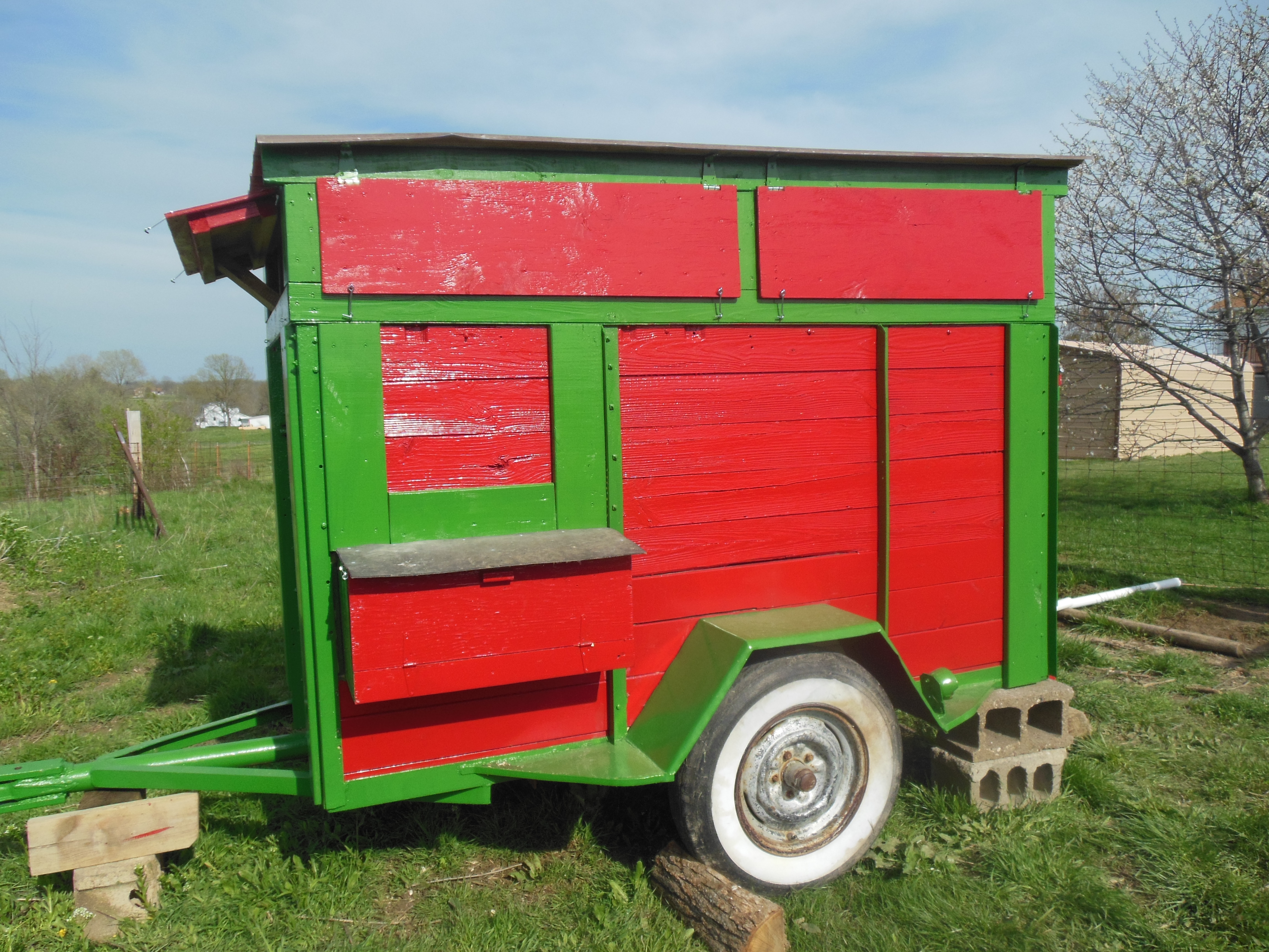 The parked Hen-a-bago