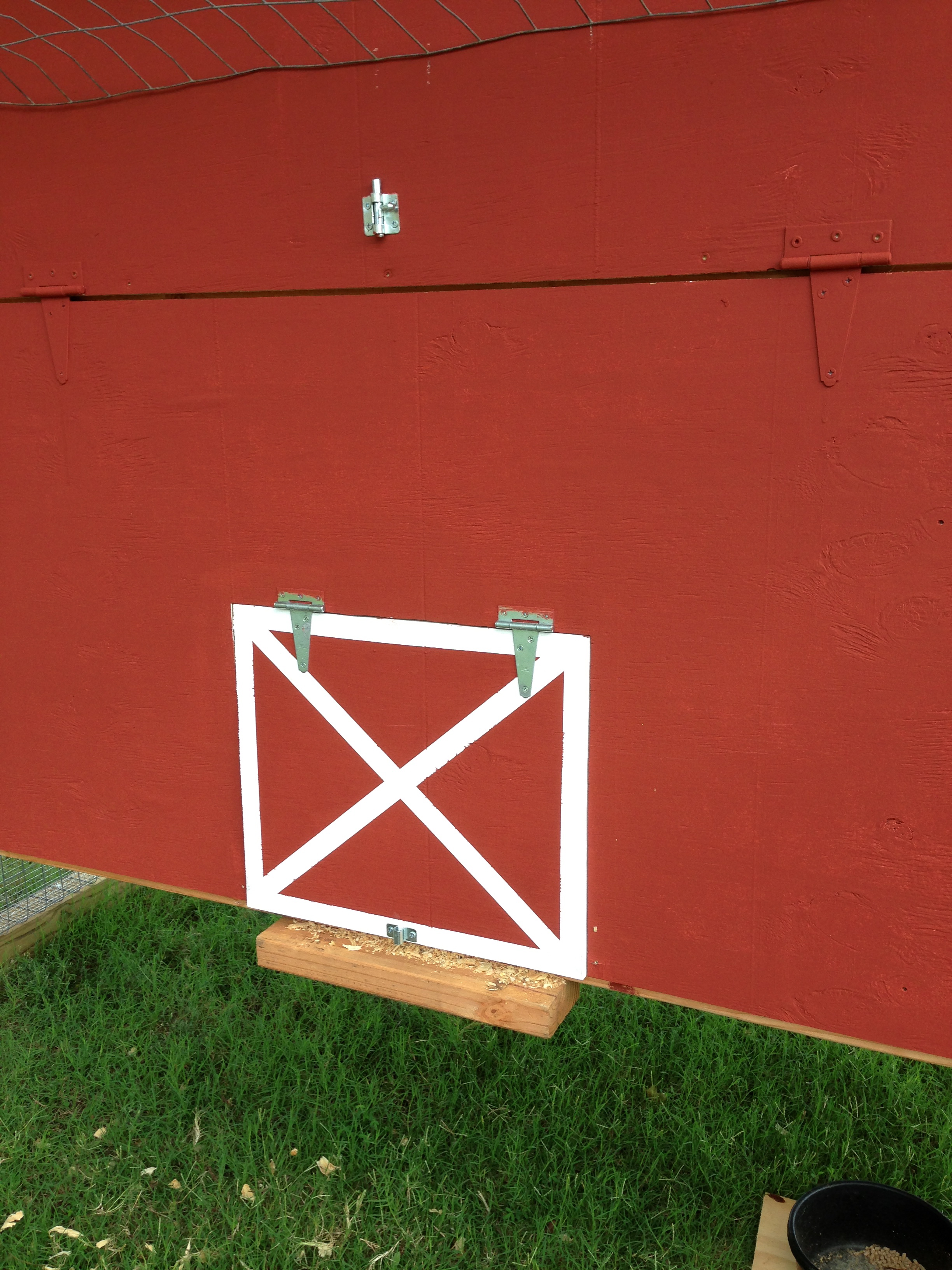 The pop door closed and ramp removed.