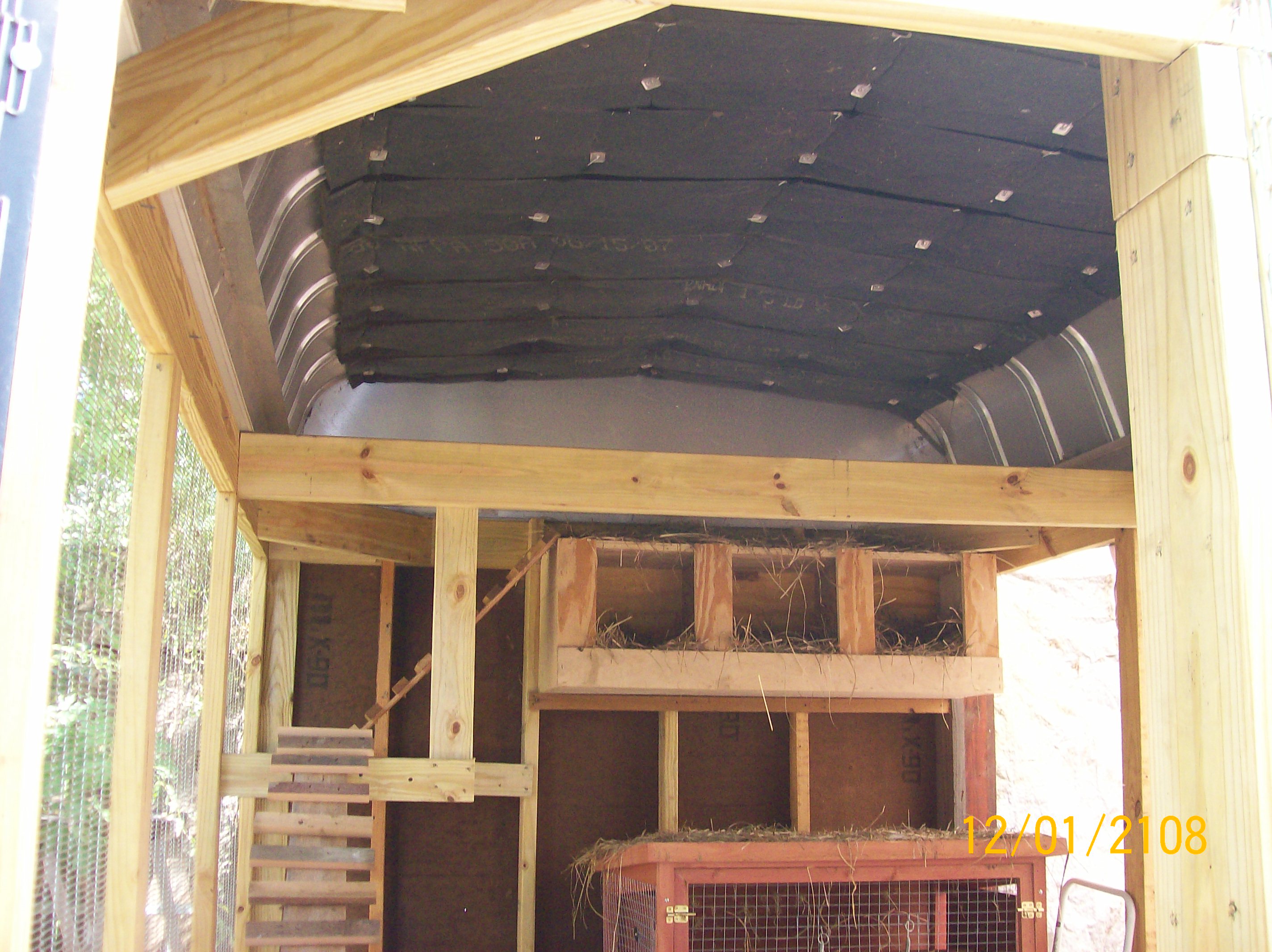 the roost and ceiling,has insulation
