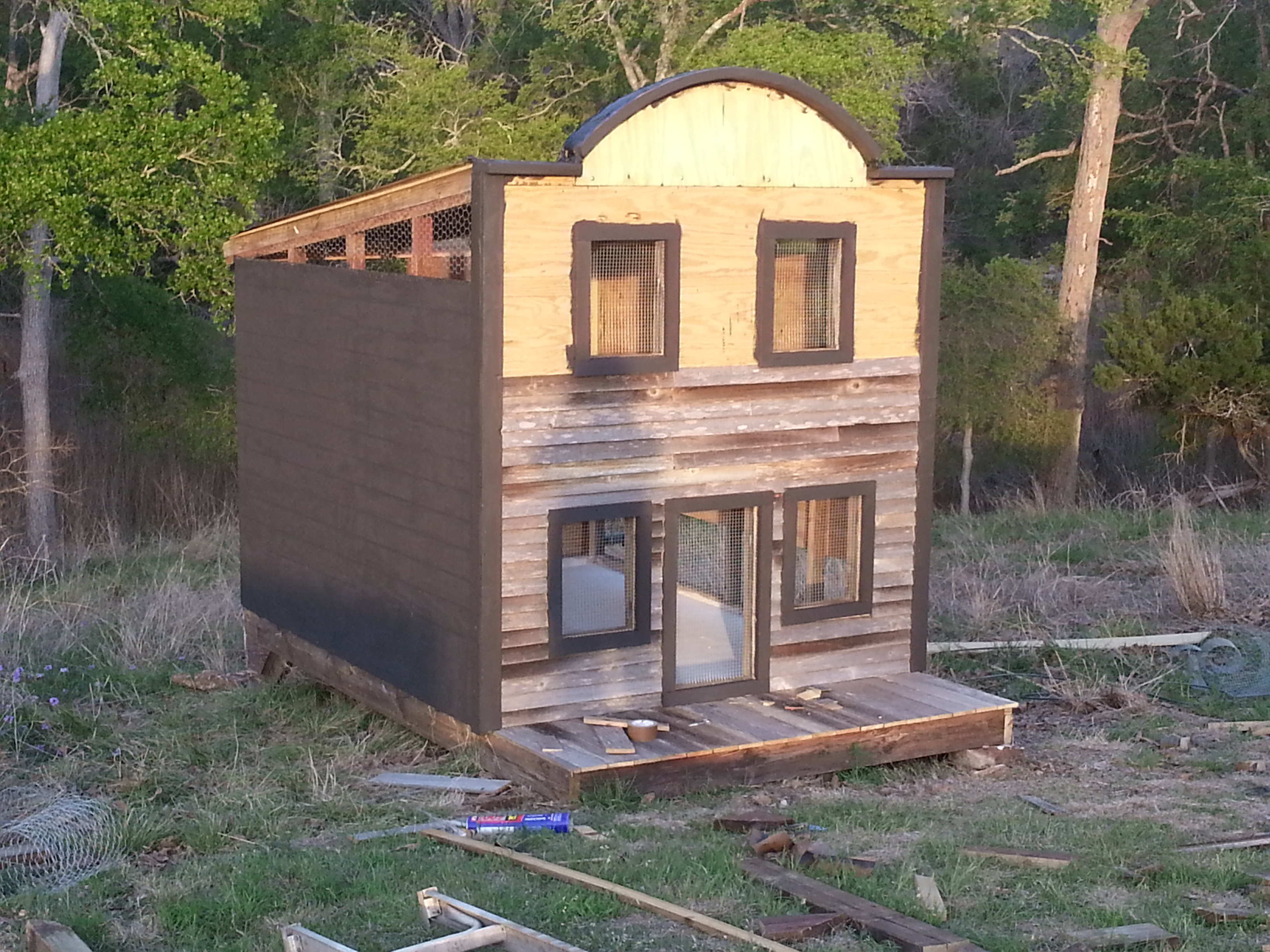 The side that will be adjoining the next coop has been painted and completed.
