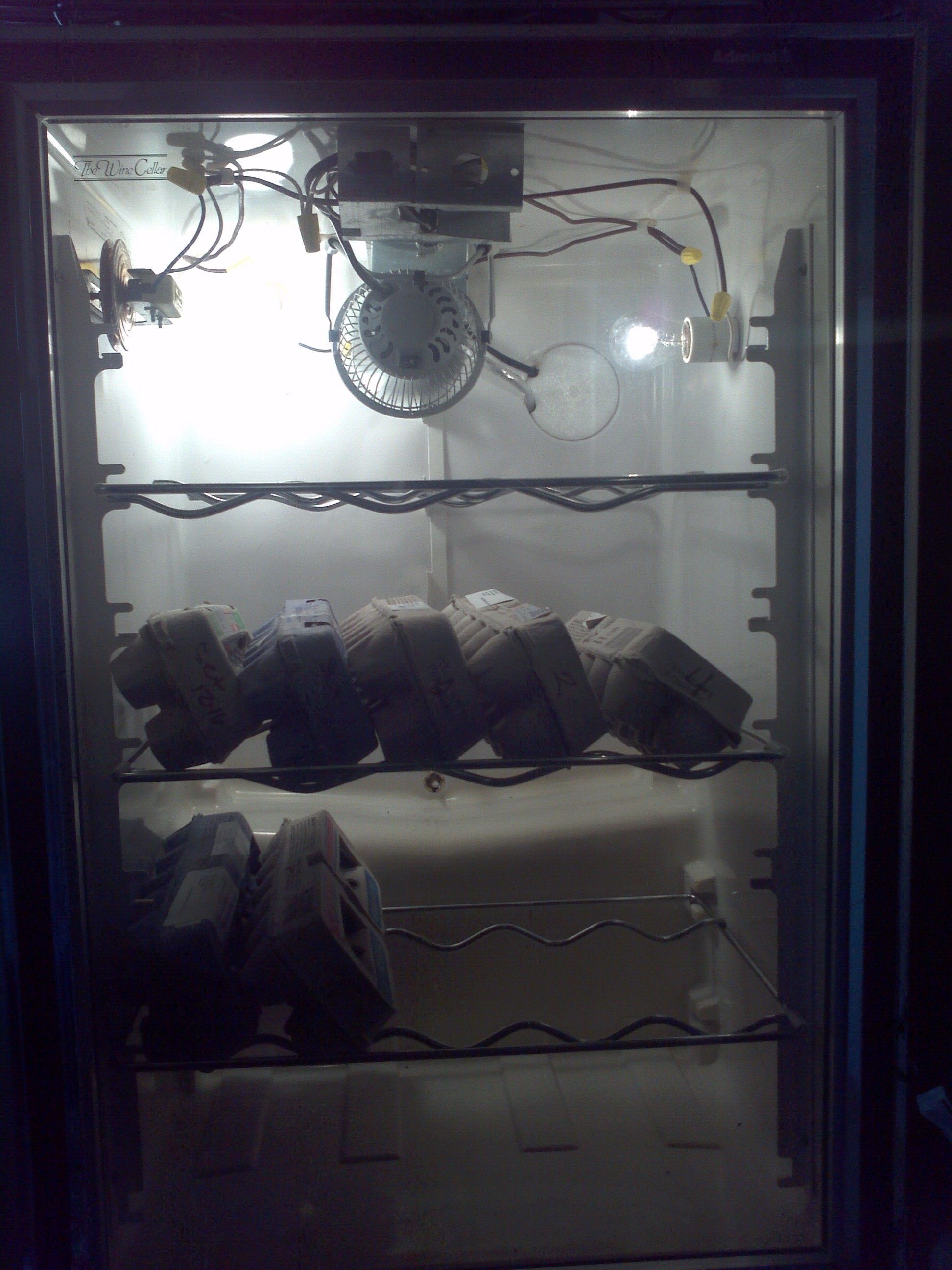 This does not show the water pan that I have on the top shelf.