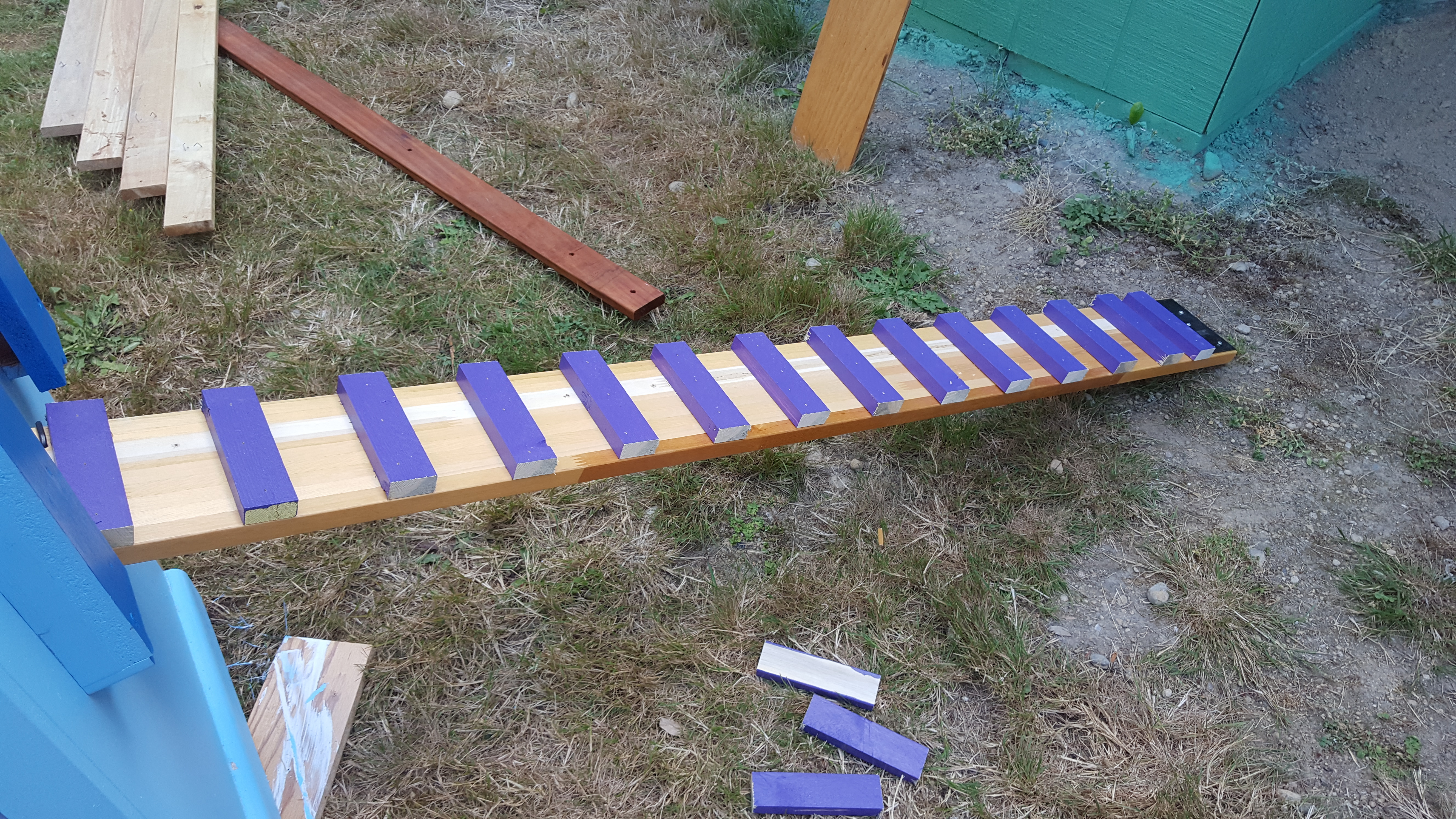 Used a bed rail for the board to make the steps.